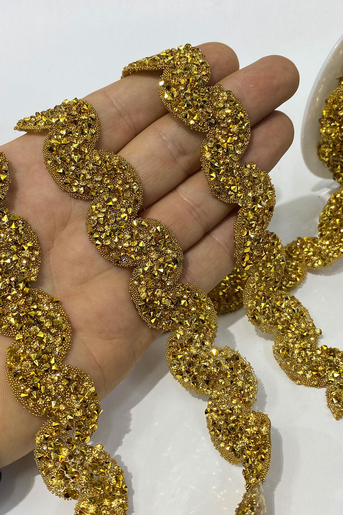 Gold Renk Su Yolu Desen Ütüyle Yapışan Şerit Aplik