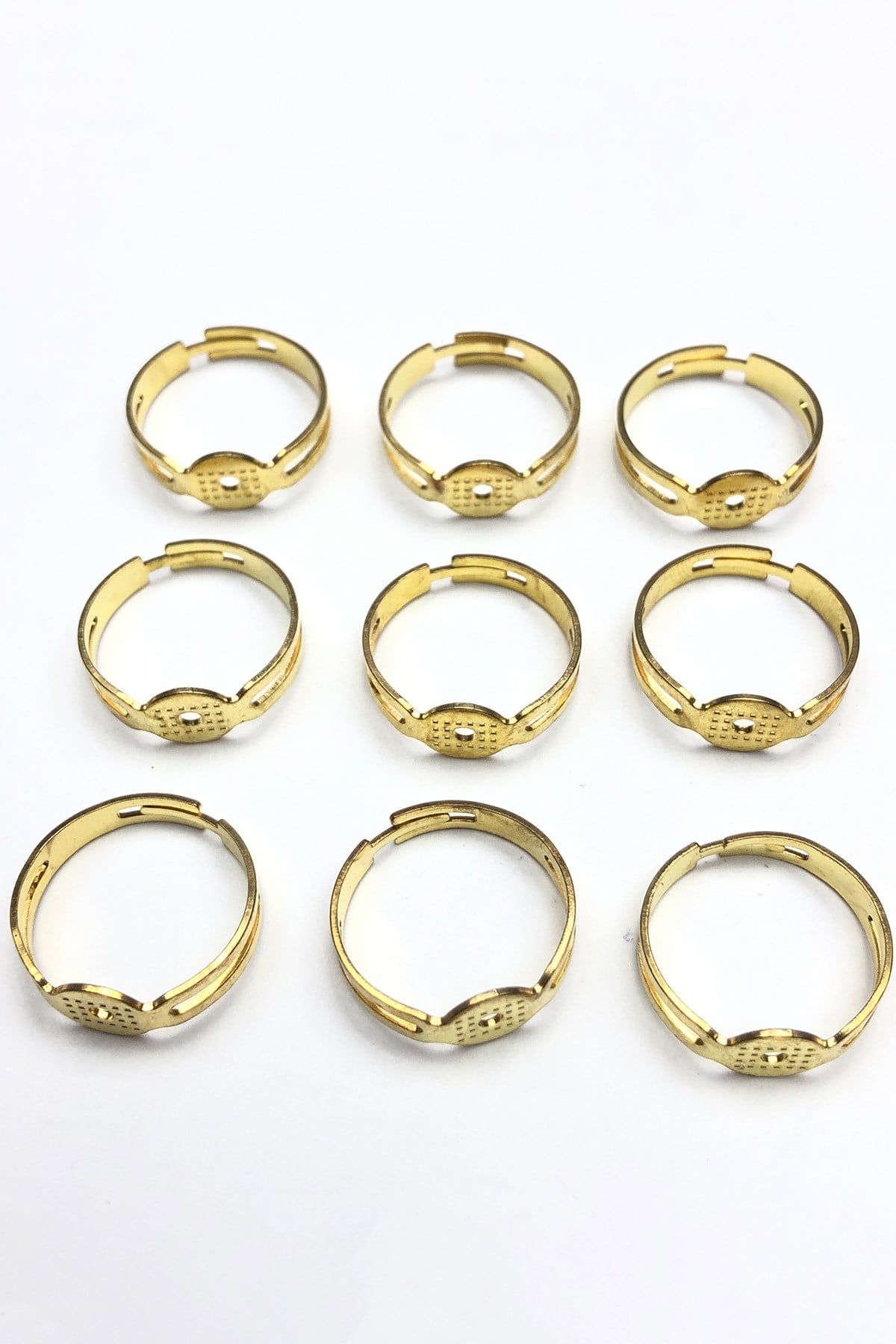 Gold color Ring Apparatus