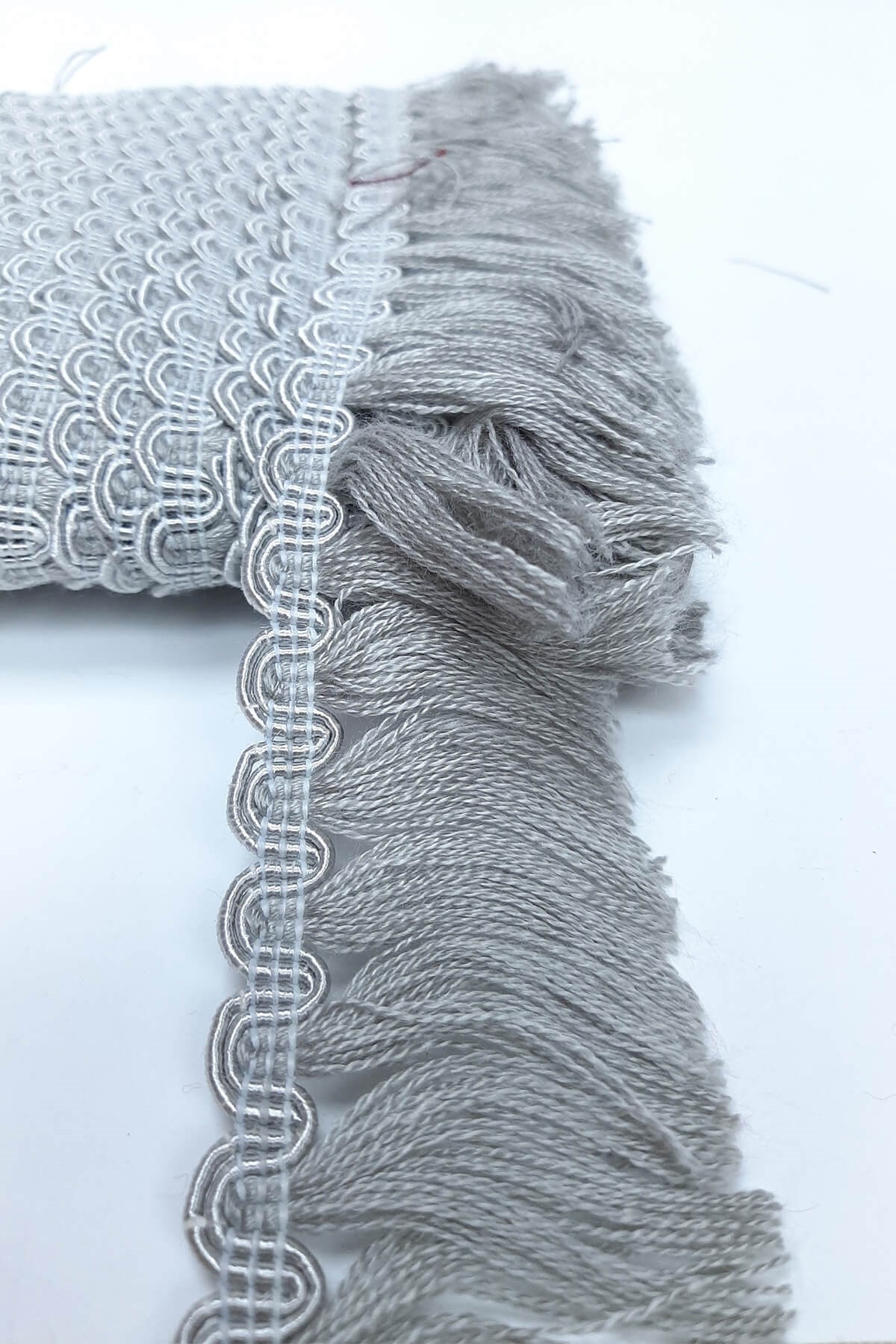 Gri Su Yolu Desenli Şerit Püskül 5 cm