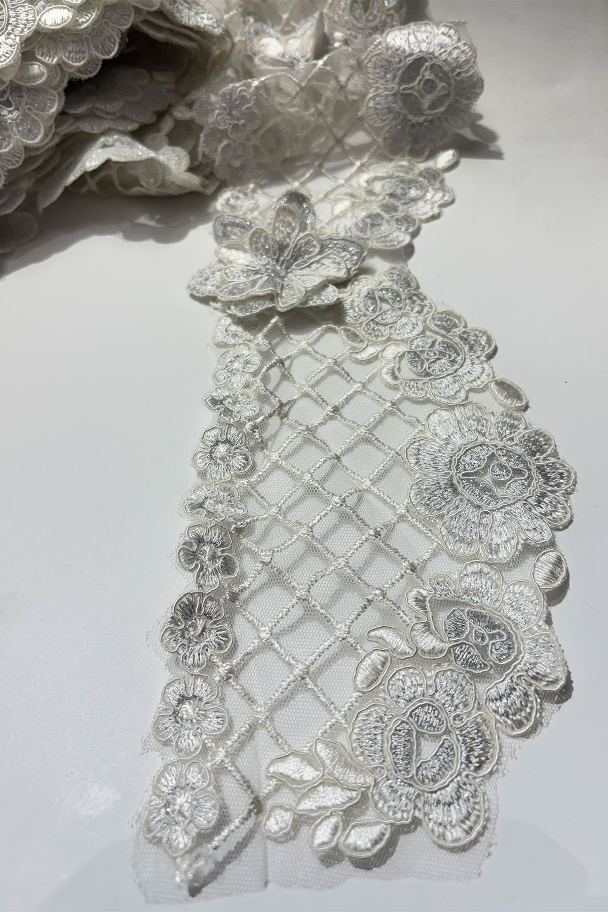Gümüş Simli Fransız Güpür Kenar Dantel Şerit