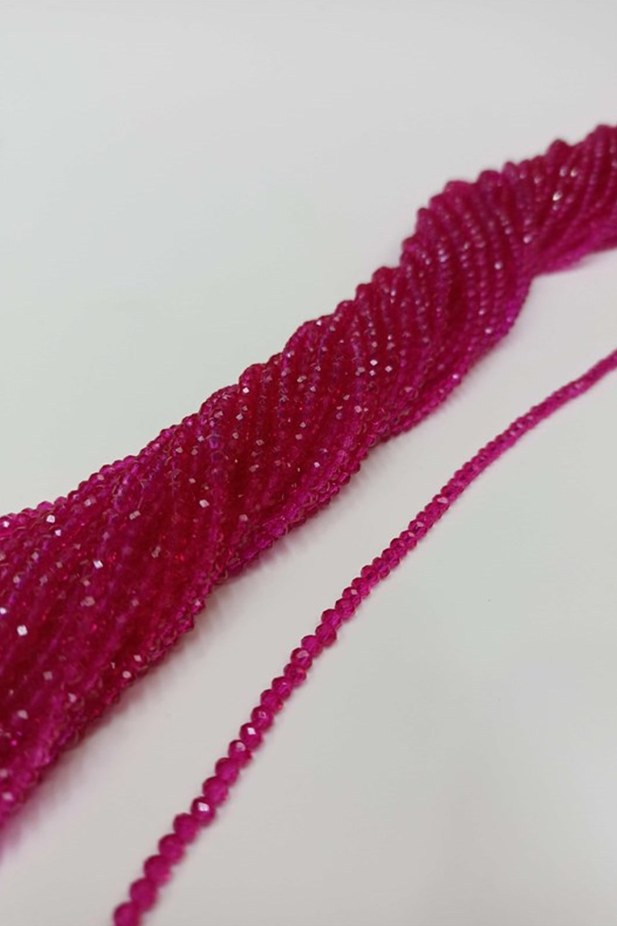 Güvez Kristal Boncuk 4 mm