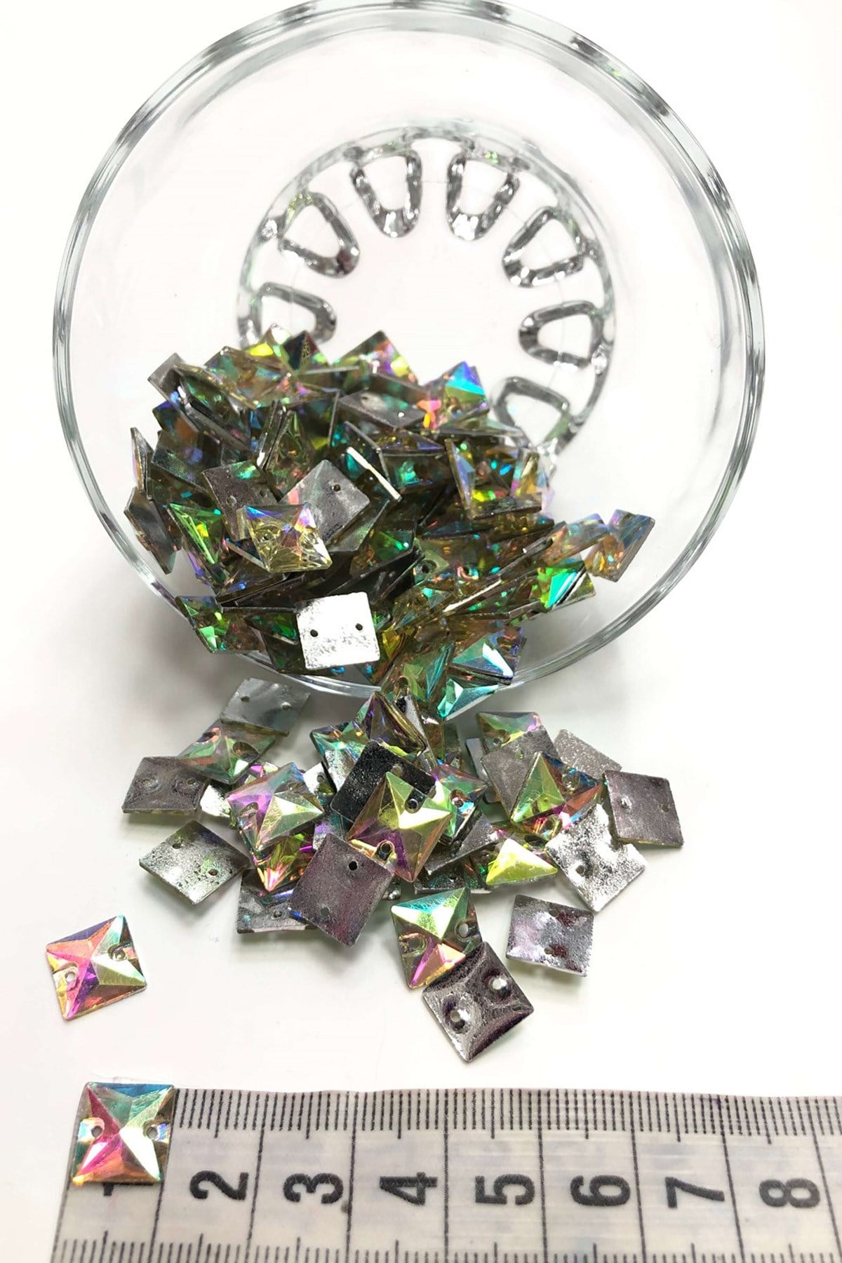 Janjanli Color Square Plastic Studded Stone (20 gr)