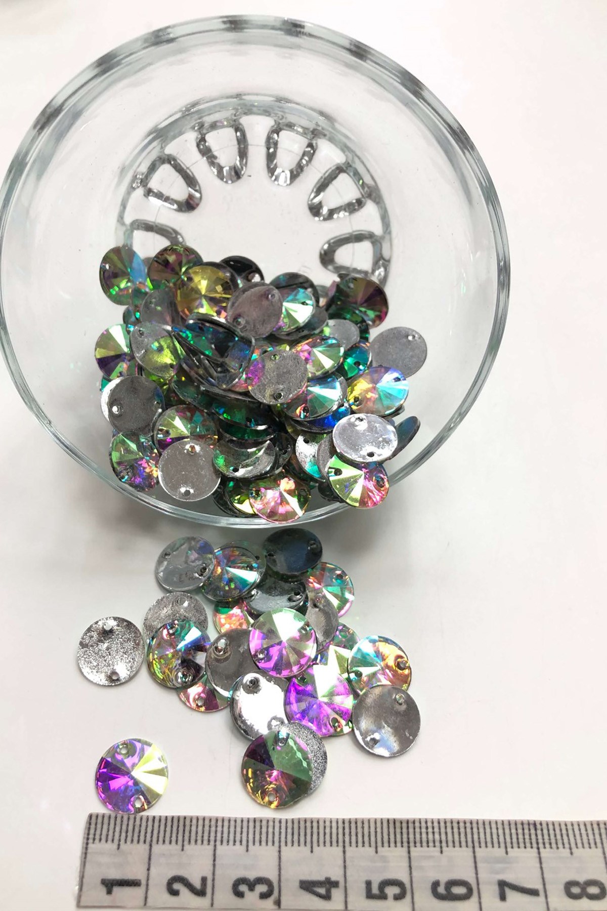 Janjanli Round Plastic Stud Stone (20 gr)