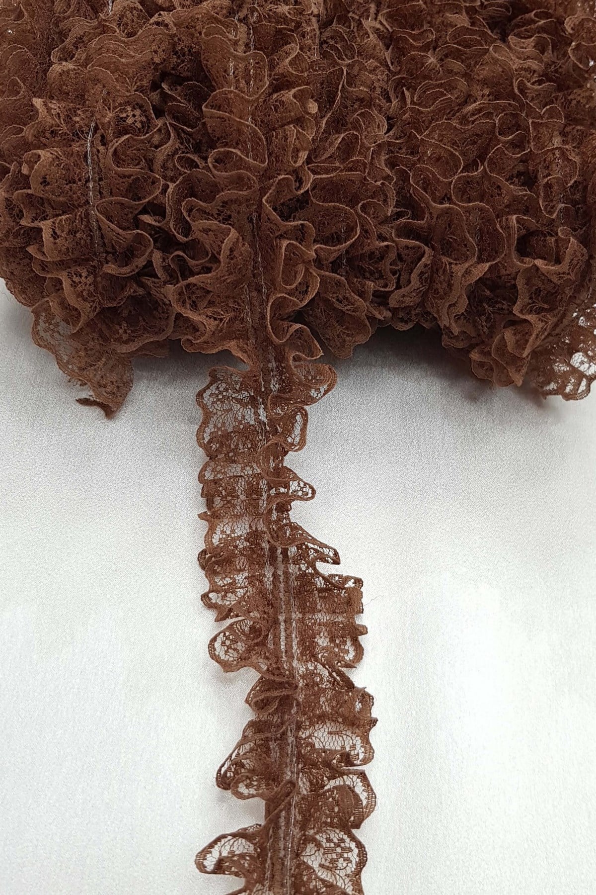 Kahve Çift Taraflı Dantel Fırfır