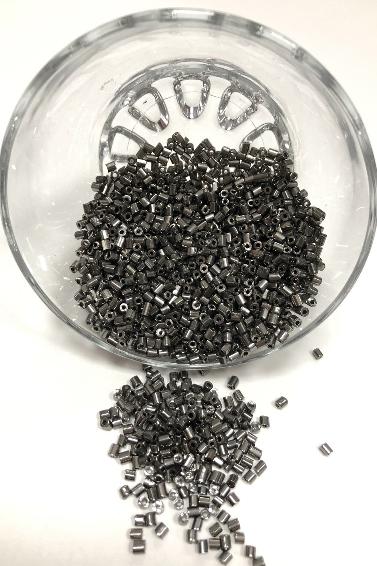 Anthracite Gray Cut Beads (2-2.5mm)
