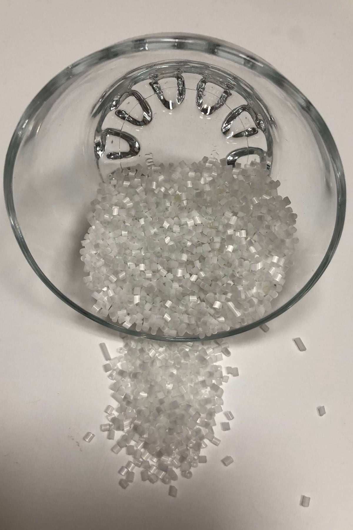 Pearl Cut Beads Soft White (2-2.5mm)