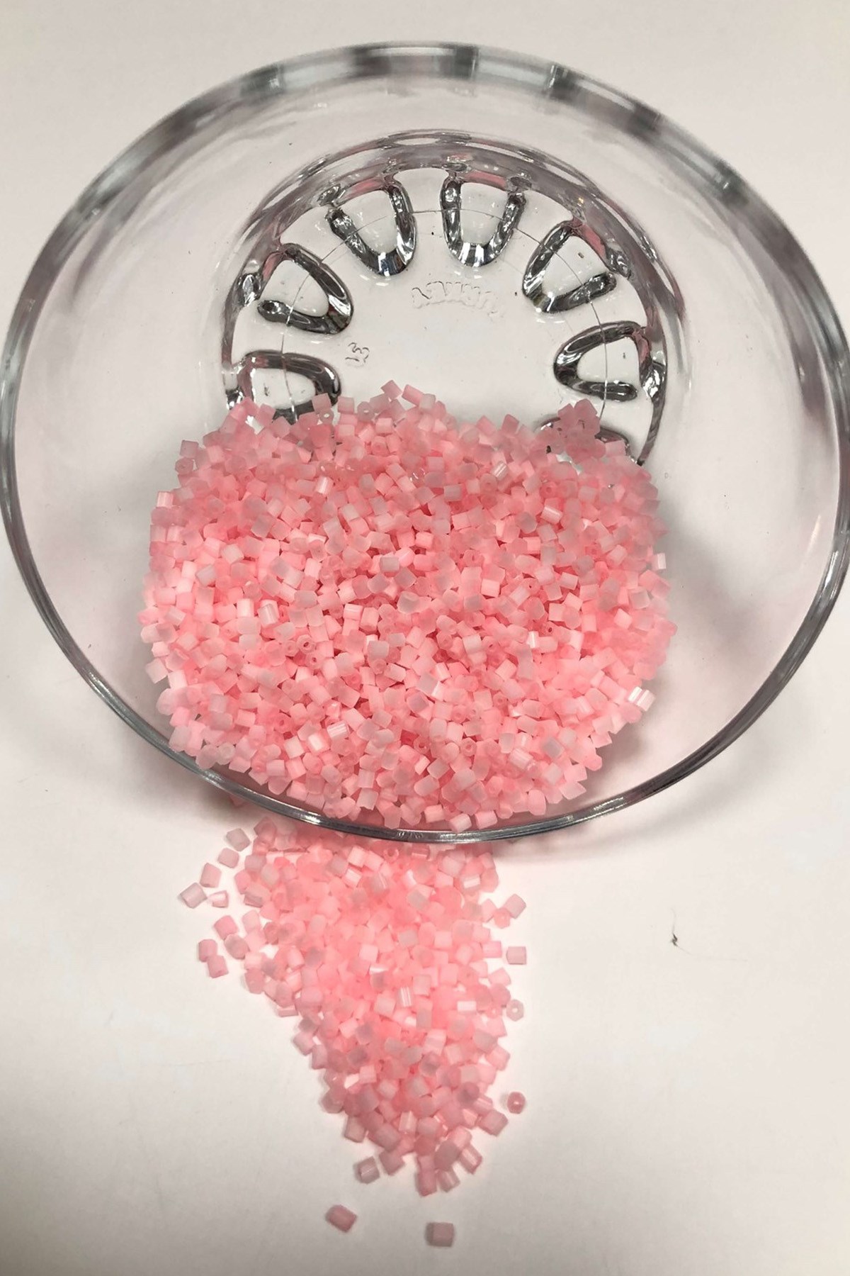 Pearl Cut Beads Light Pink (2-2.5mm)