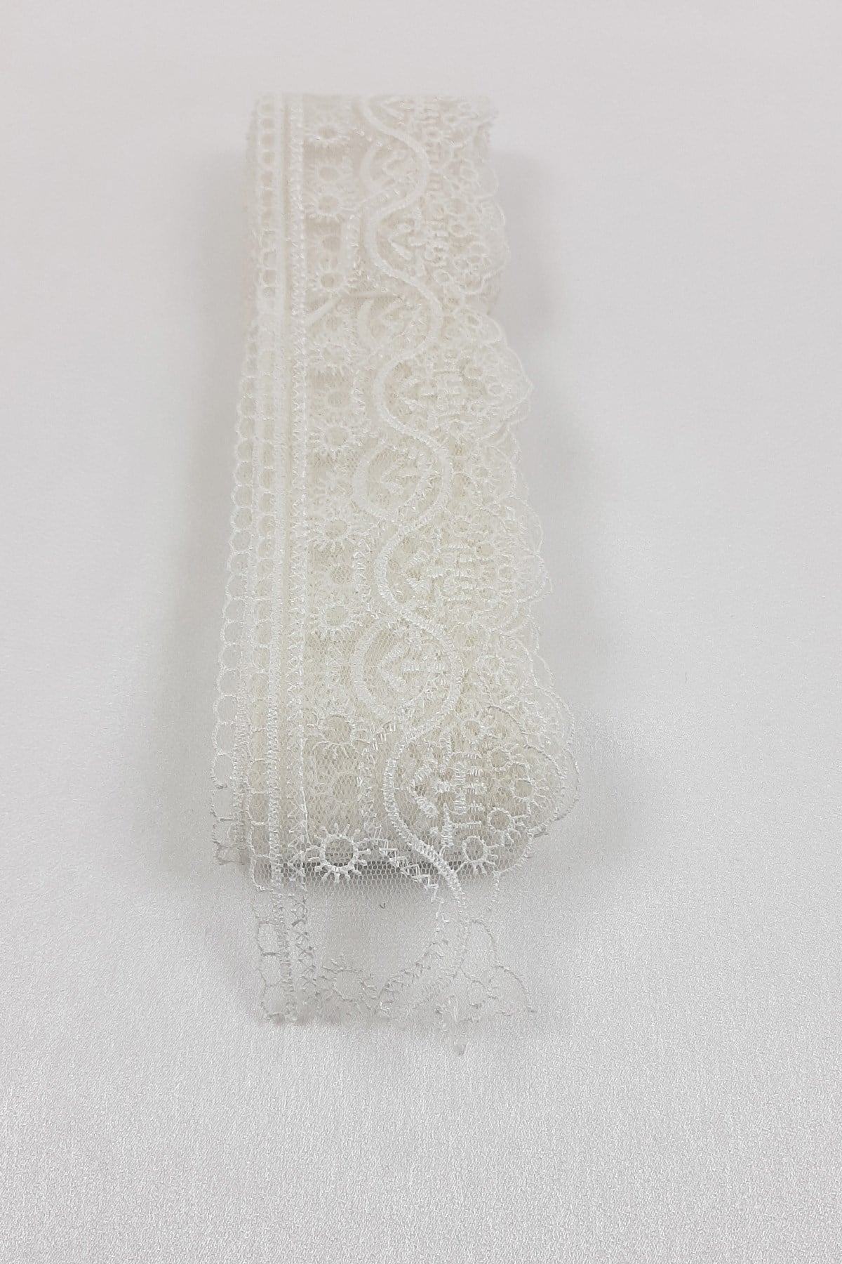 Off White Paisley Patterned Lace