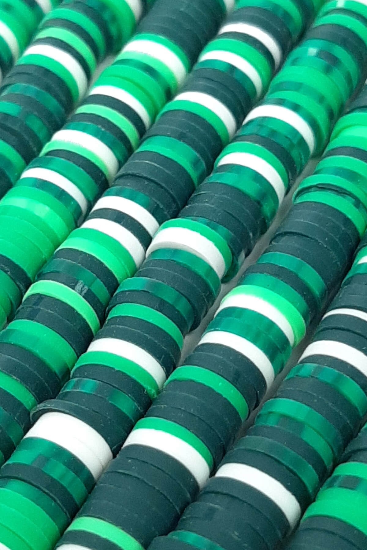 Koyu Yeşil Renkli Fimo Hamur Boncuk 6 mm