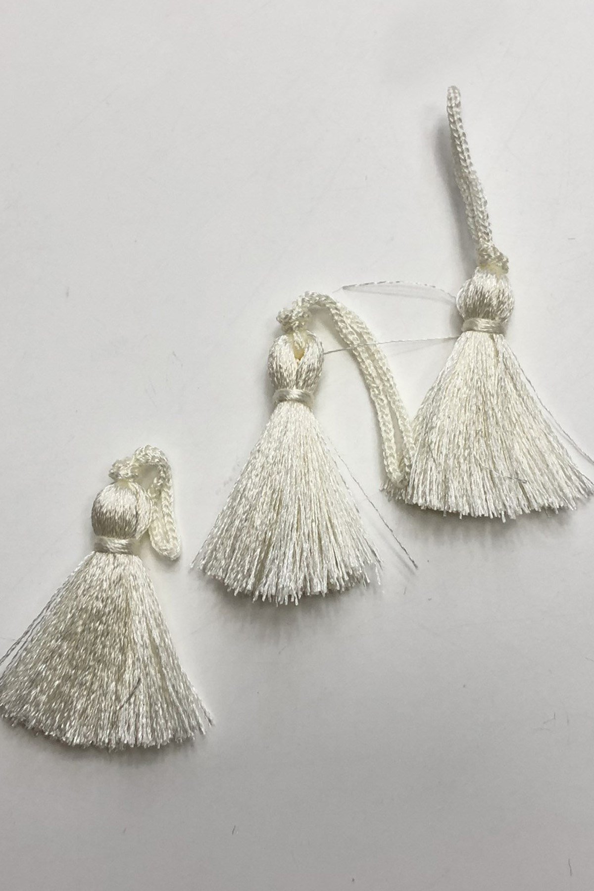 شراشيب كريمي بشراشيب مفرد 4 سم (10 قطع)