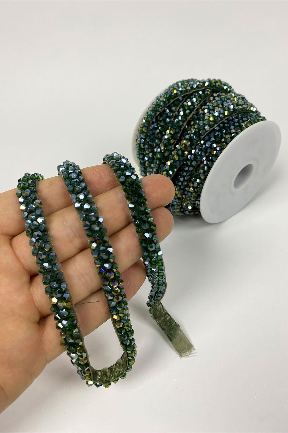 Kristal Boncuk İşlemeli Şerit Aplik