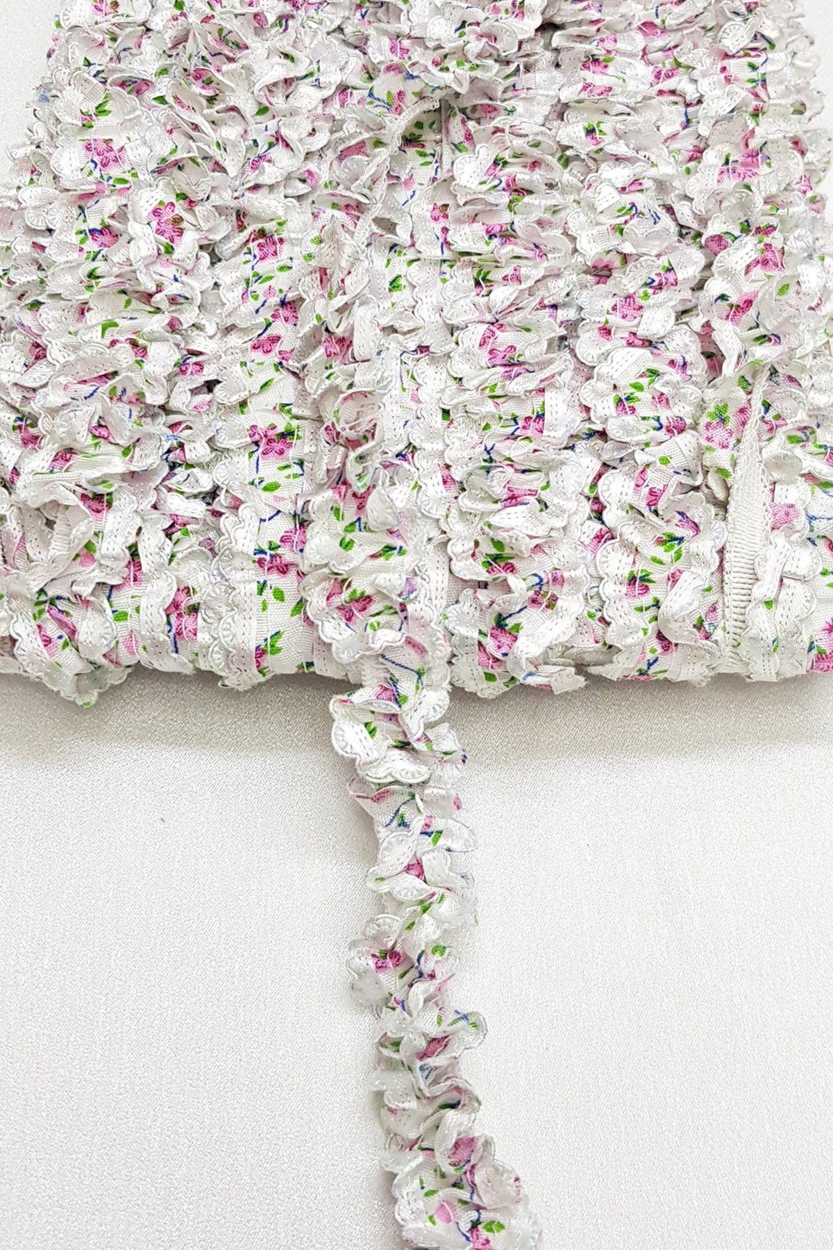 Lastikli Şifon Desenli Fırfır