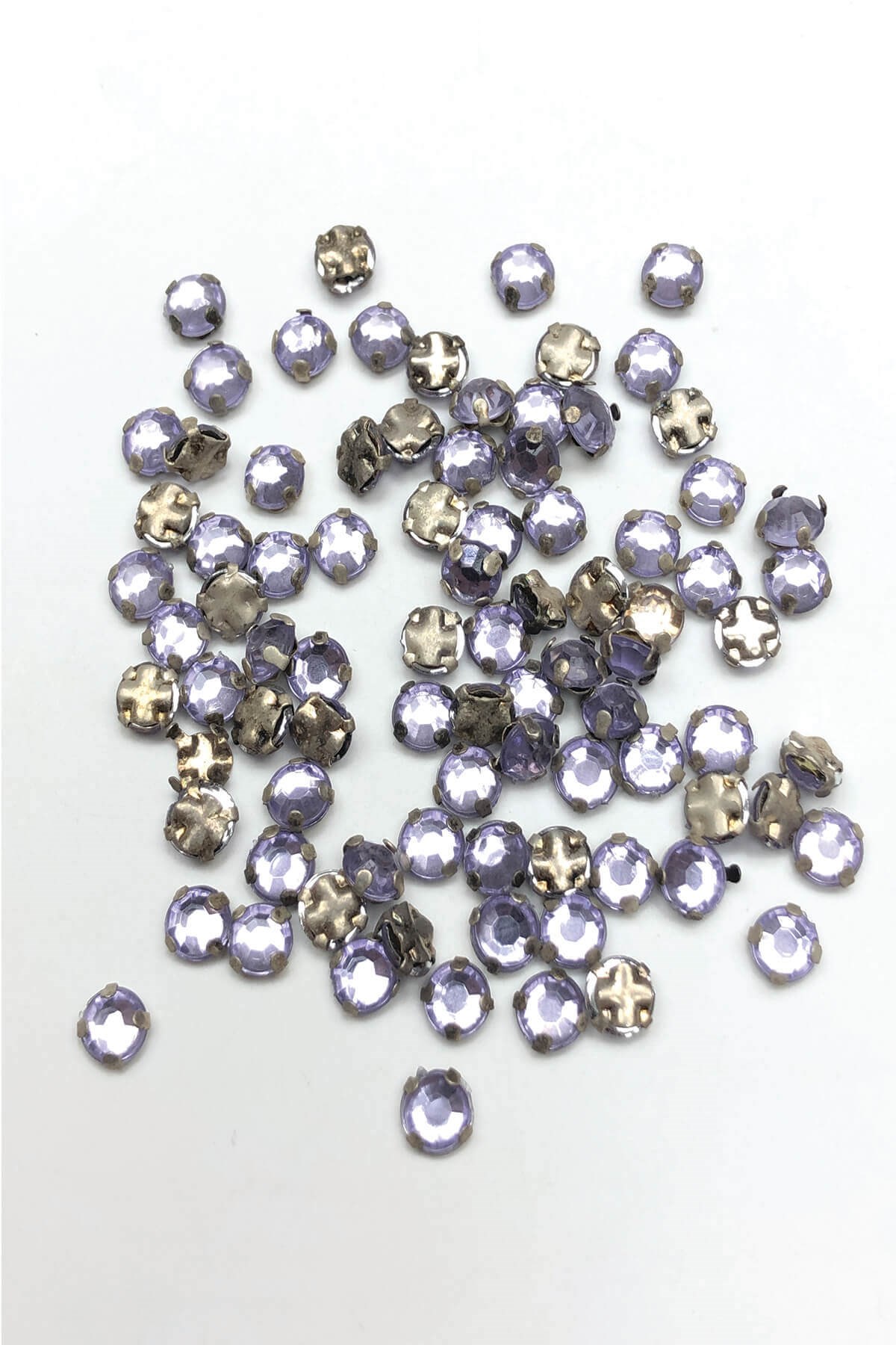 Lila Küçük Kasalı Dikme Taş 25 adet