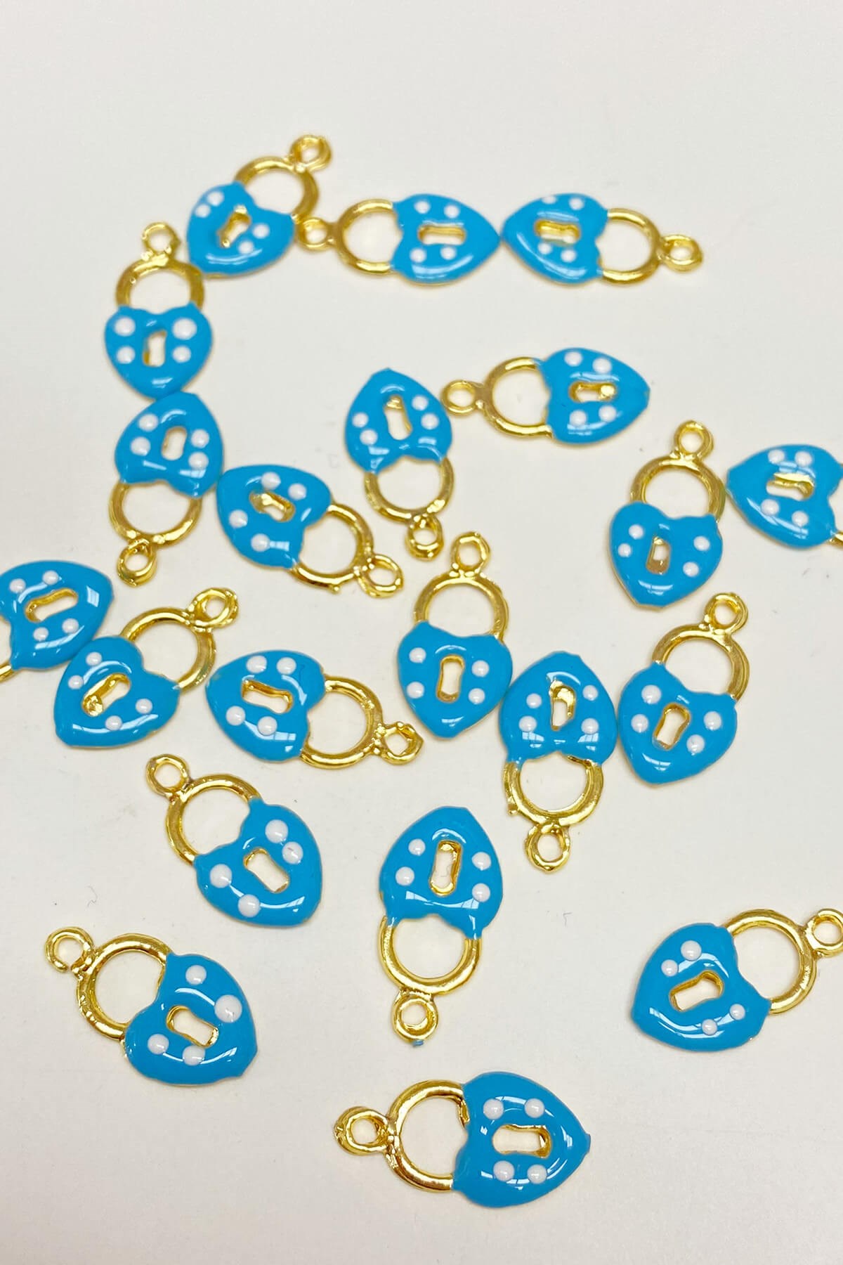 Blue Heart Model Pendant 1 Piece