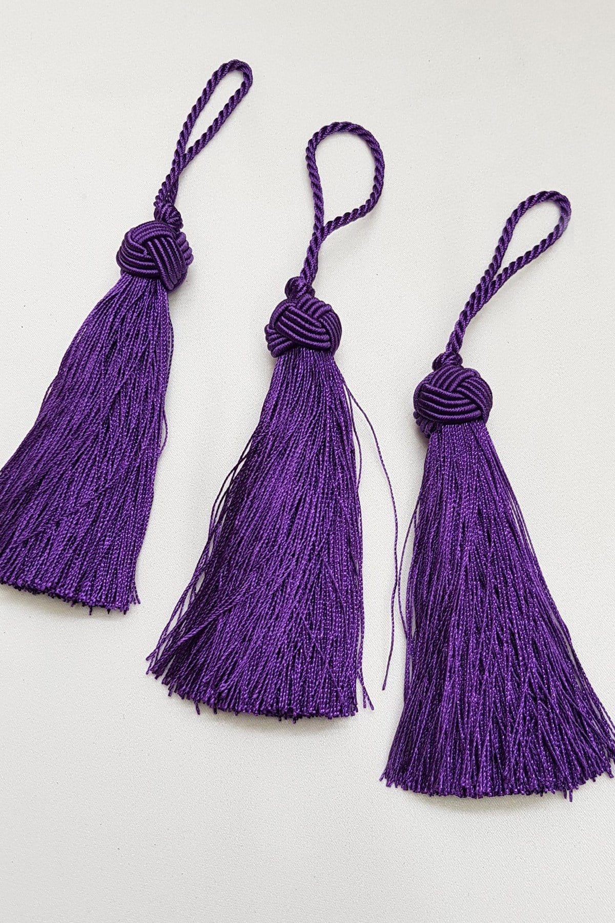 Purple Bun Single Tassel 12cm 1pc