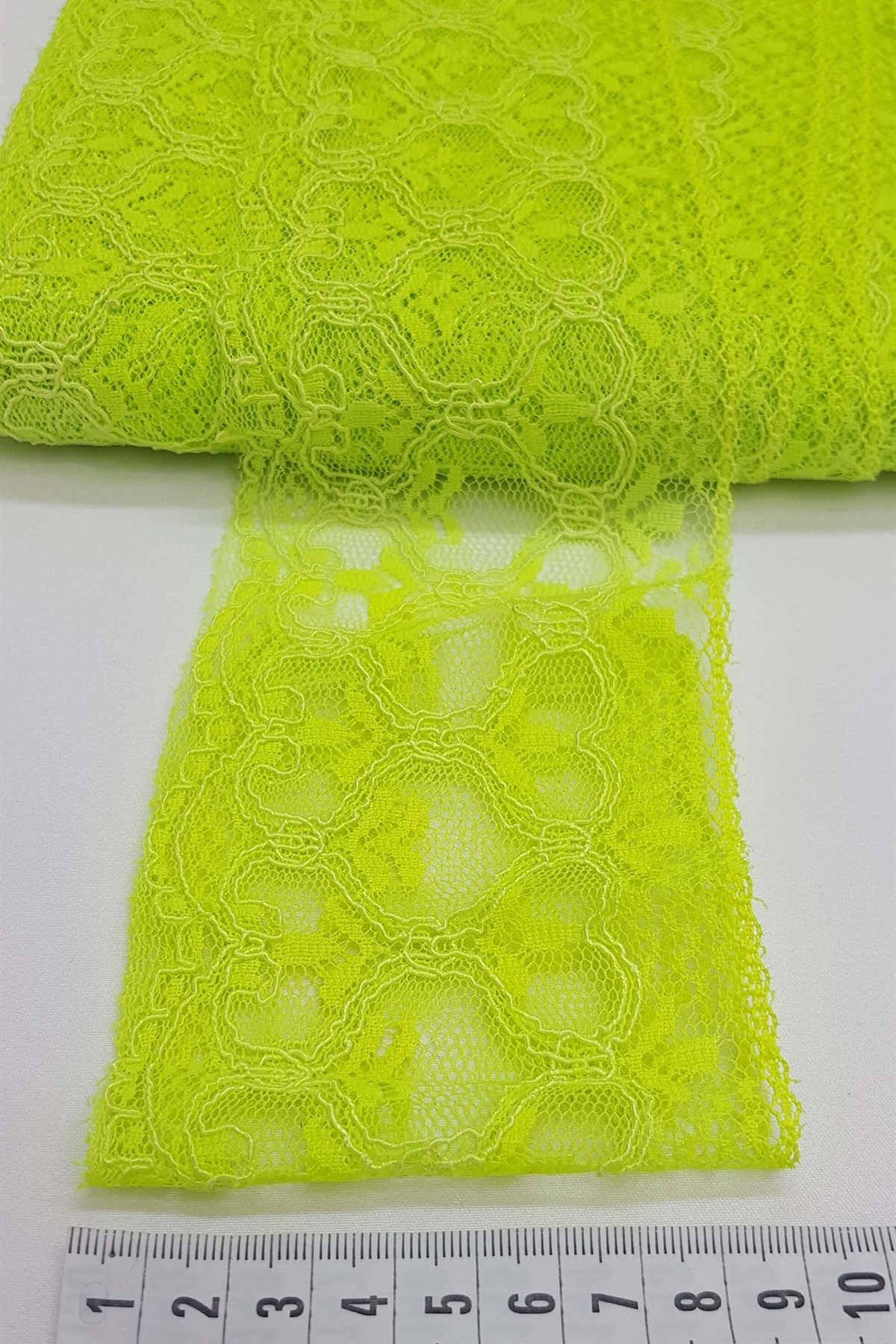 Neon Sarı Kolalı Kuğu Dantel  9 cm