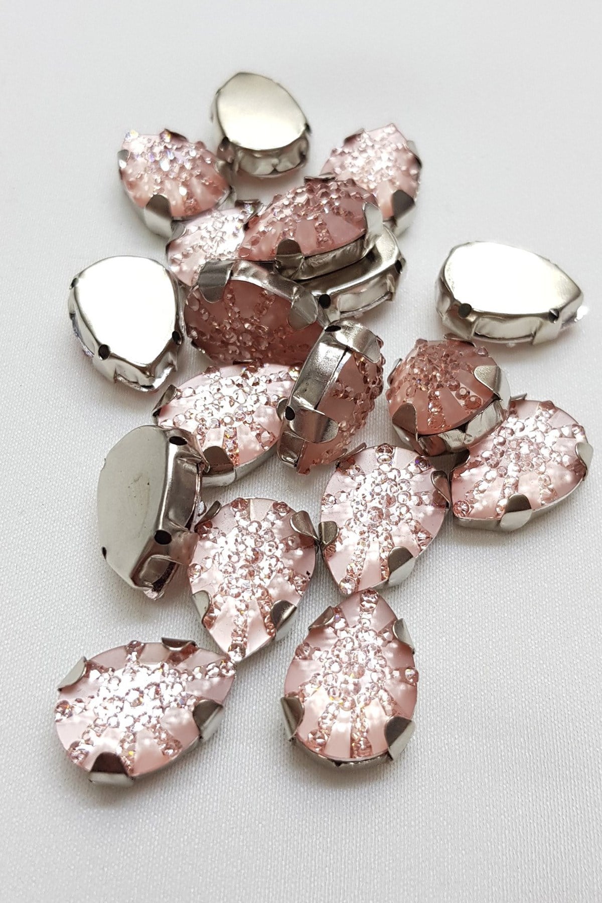 Pink Drop Case Strut Stone 1-1.5cm 10 pcs