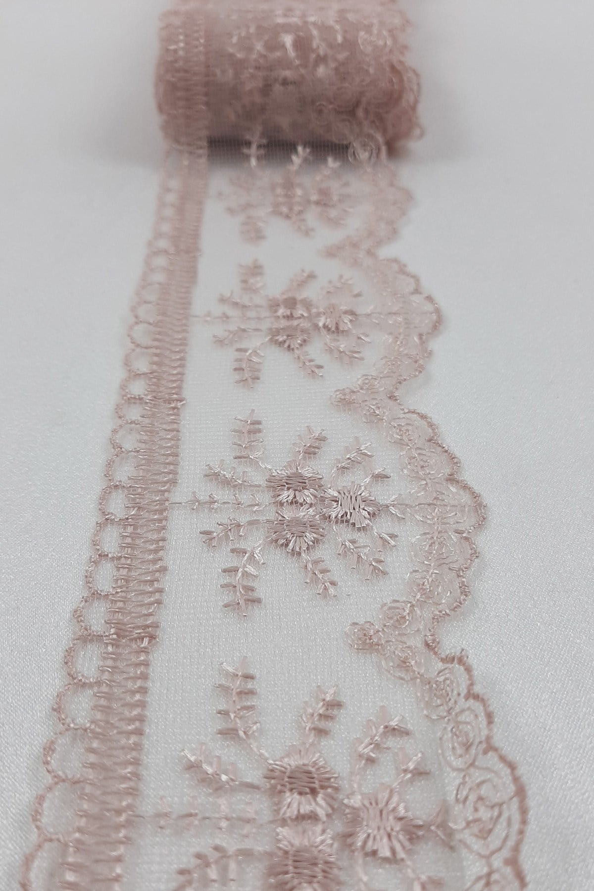 Pudra  Çiçek Desenli Dantel