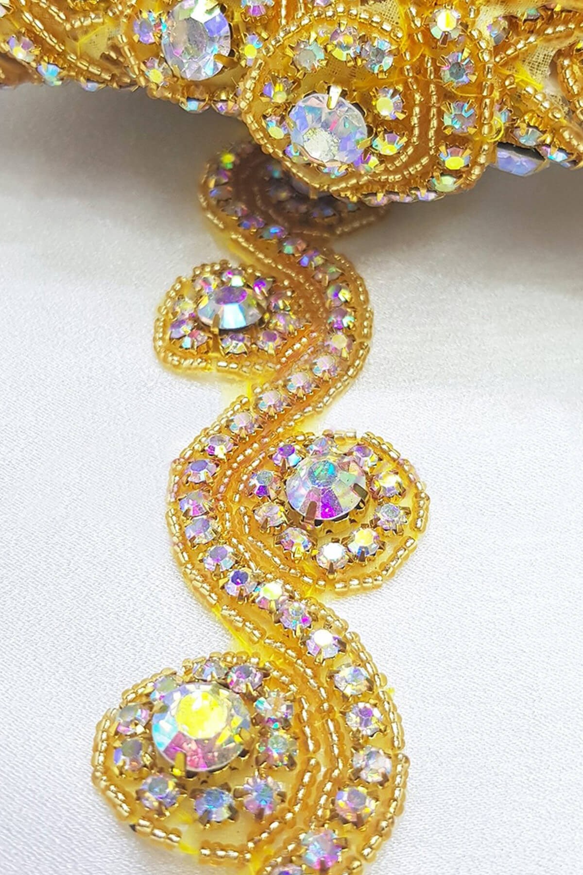 Sarı Janjanlı Kristal Taşlı Ütüyle Yapışan Şerit