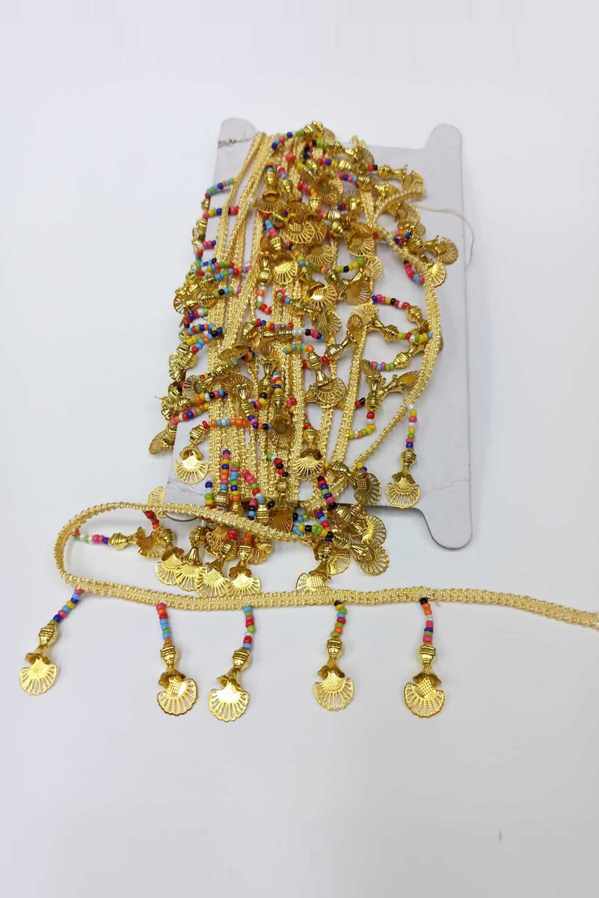 Sarı Metalli Ponponlu Saçak Şerit