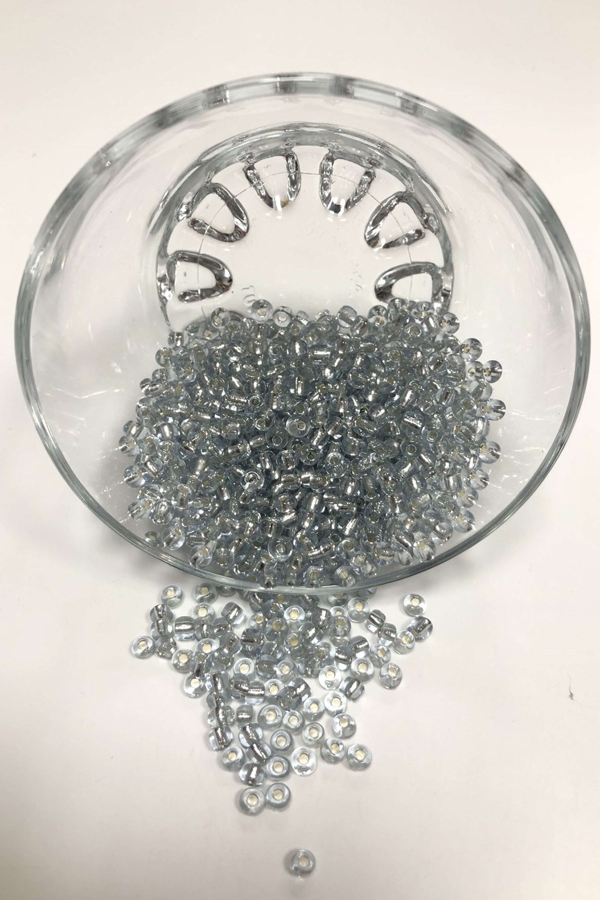 Şeffaf Beyaz Kum Boncuk Orta Boy 4 mm 50 gr