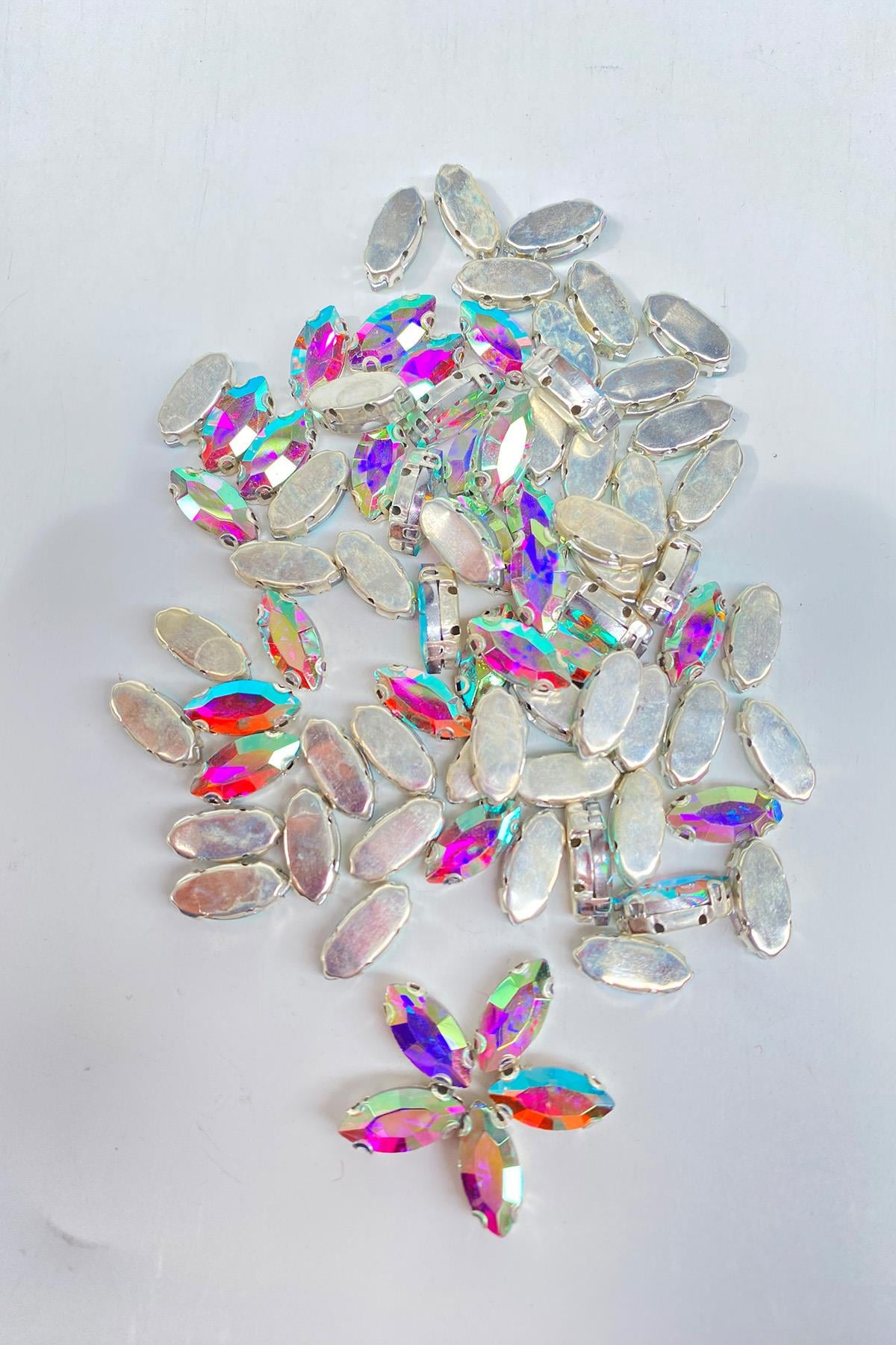 Şeffaf Janjanlı  Kasalı Dikme Parlak Cam Mekik Boncuk 10 Adet