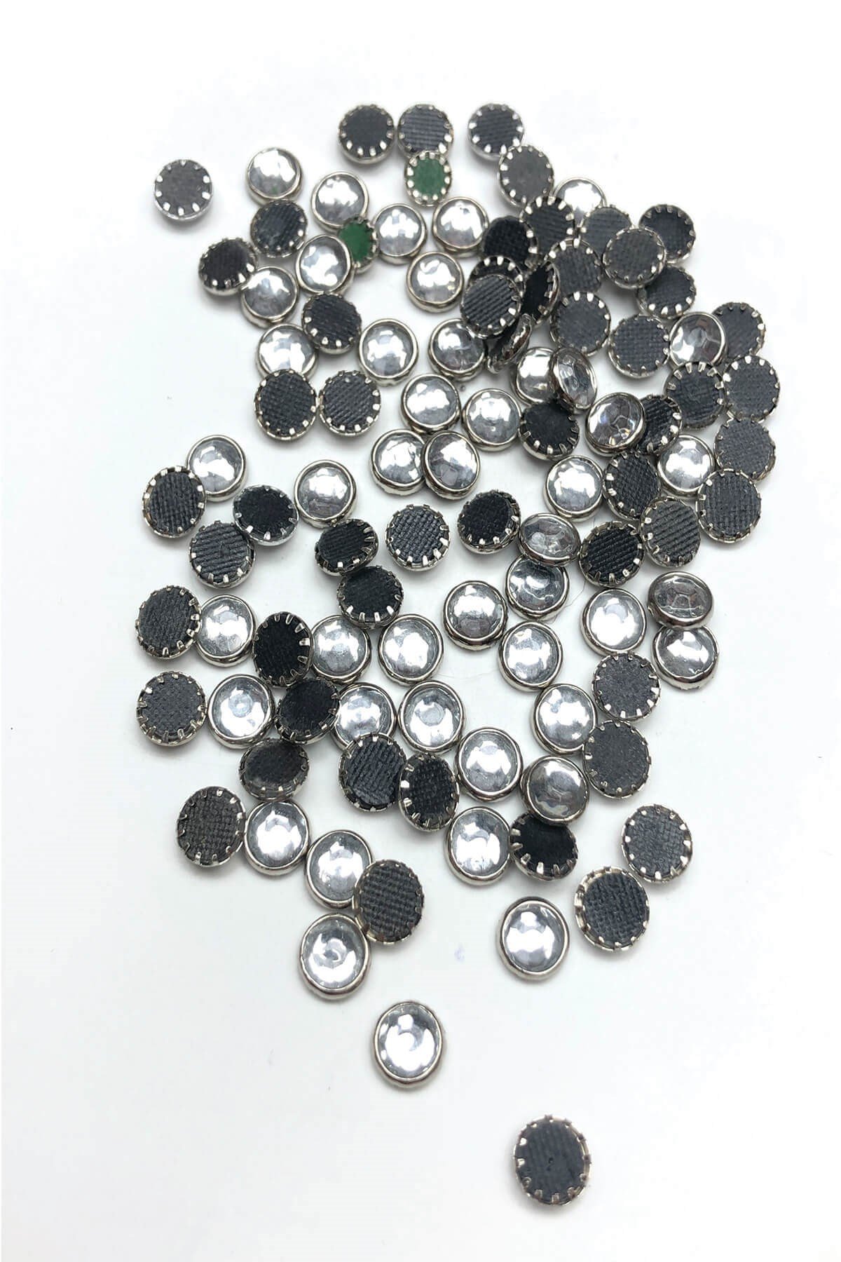 Şeffaflı Yapıştırma Kasalı Plastik Taş 25 adet