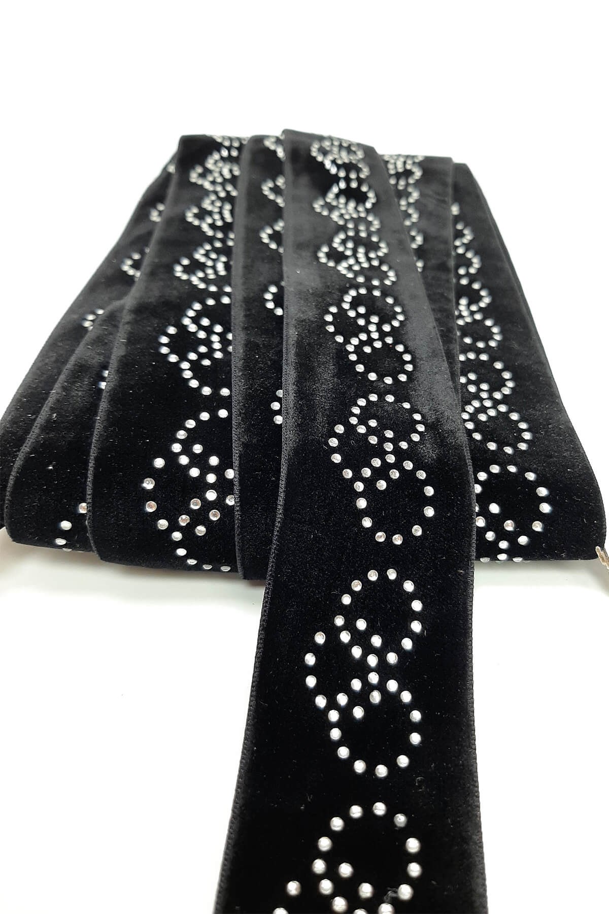 Siyah Halka Desenli Taşlı Kadife Şerit