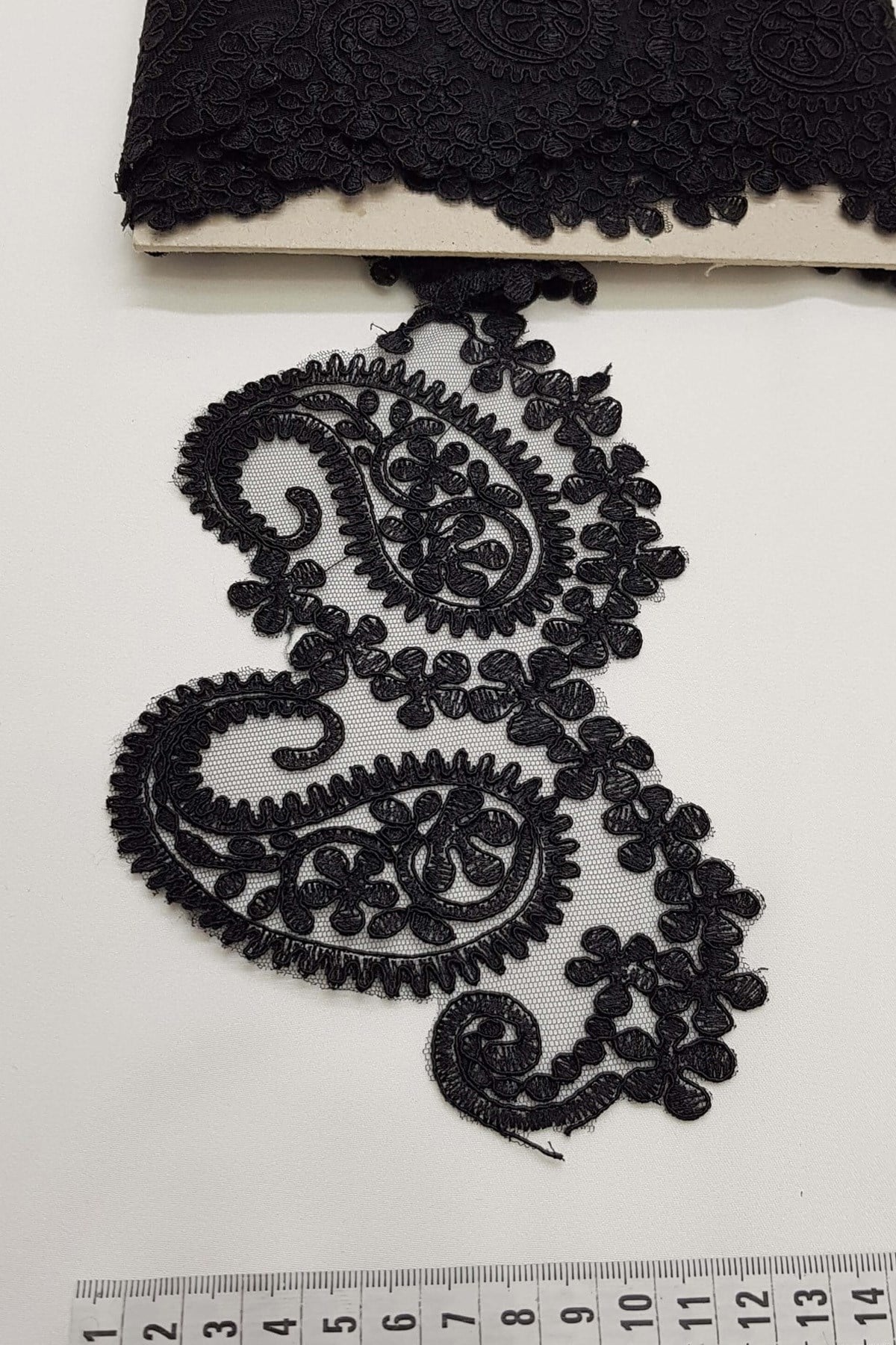 Siyah Şal Desen Fransız Güpür Dantel