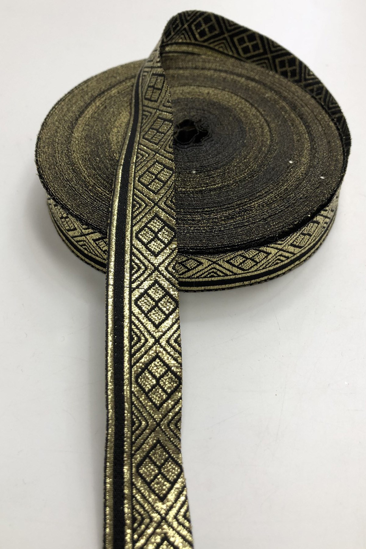 Siyah Sarı Baskılı Kurdele 2 cm