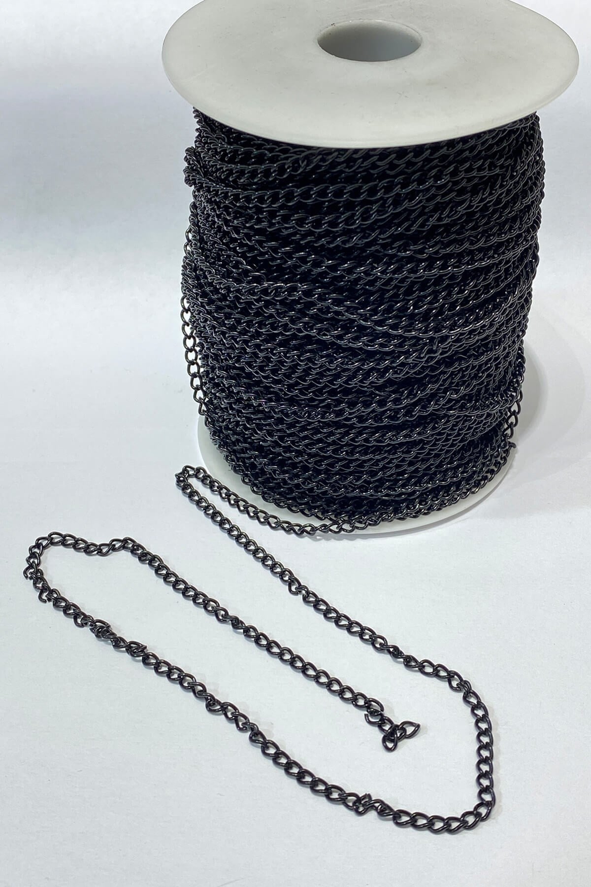 Siyah Yassı Metal Kolye Zinciri 25 Mt