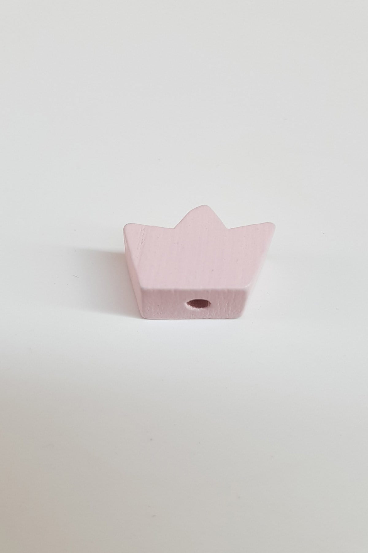 Taç Motifli Açık Pembe Ahşap Boncuk
