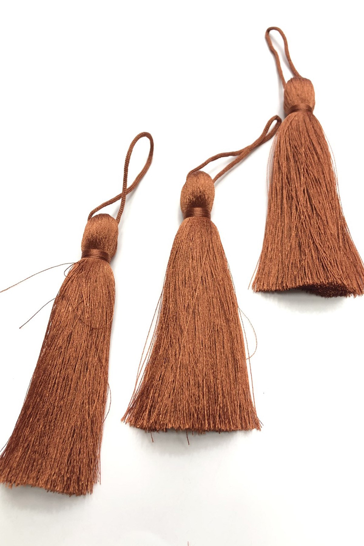 Red Brown Single Tassel 10 cm 1 piece
