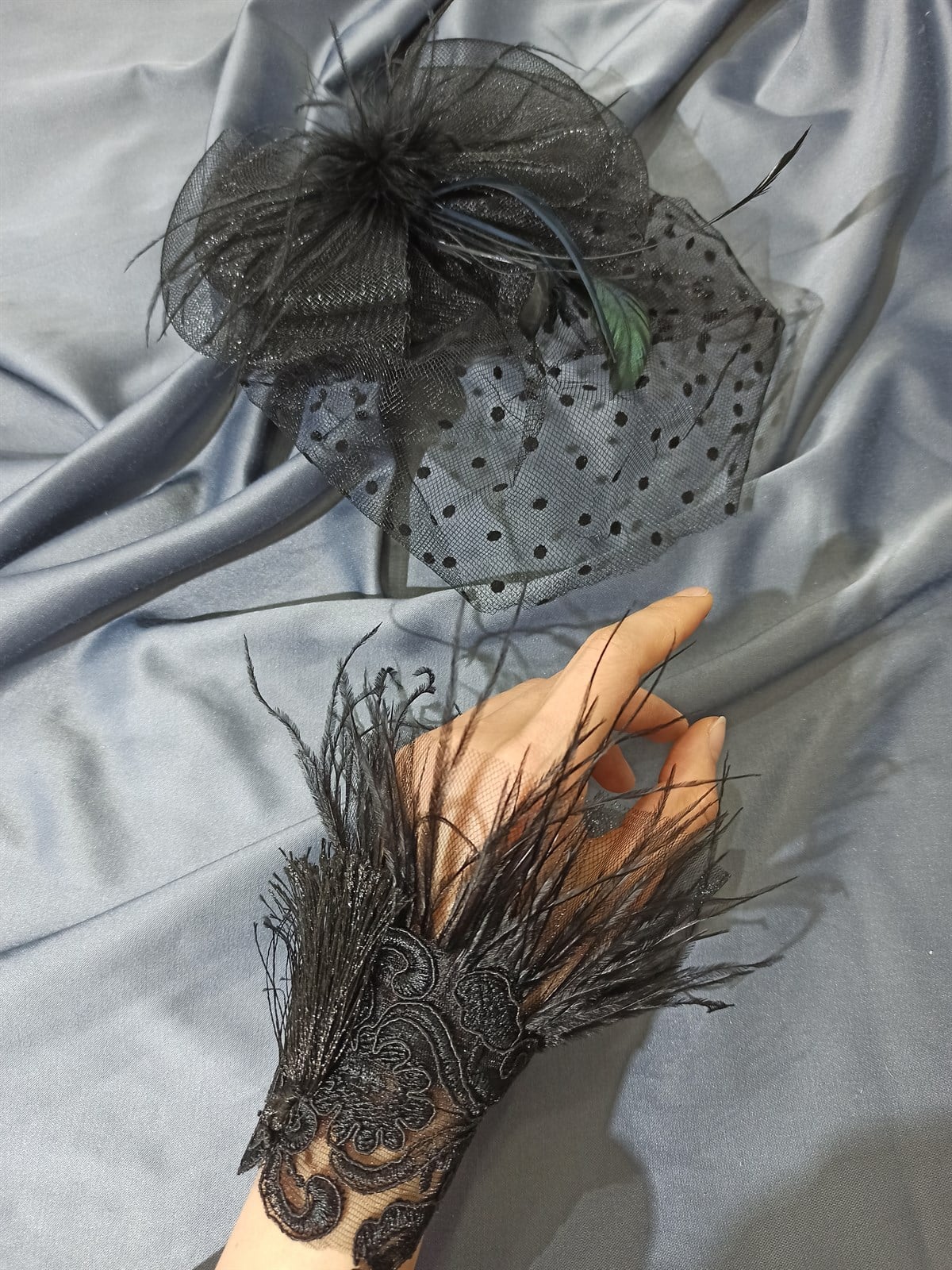 Black Wristband-Point Voile Wedding Cap Face Veils