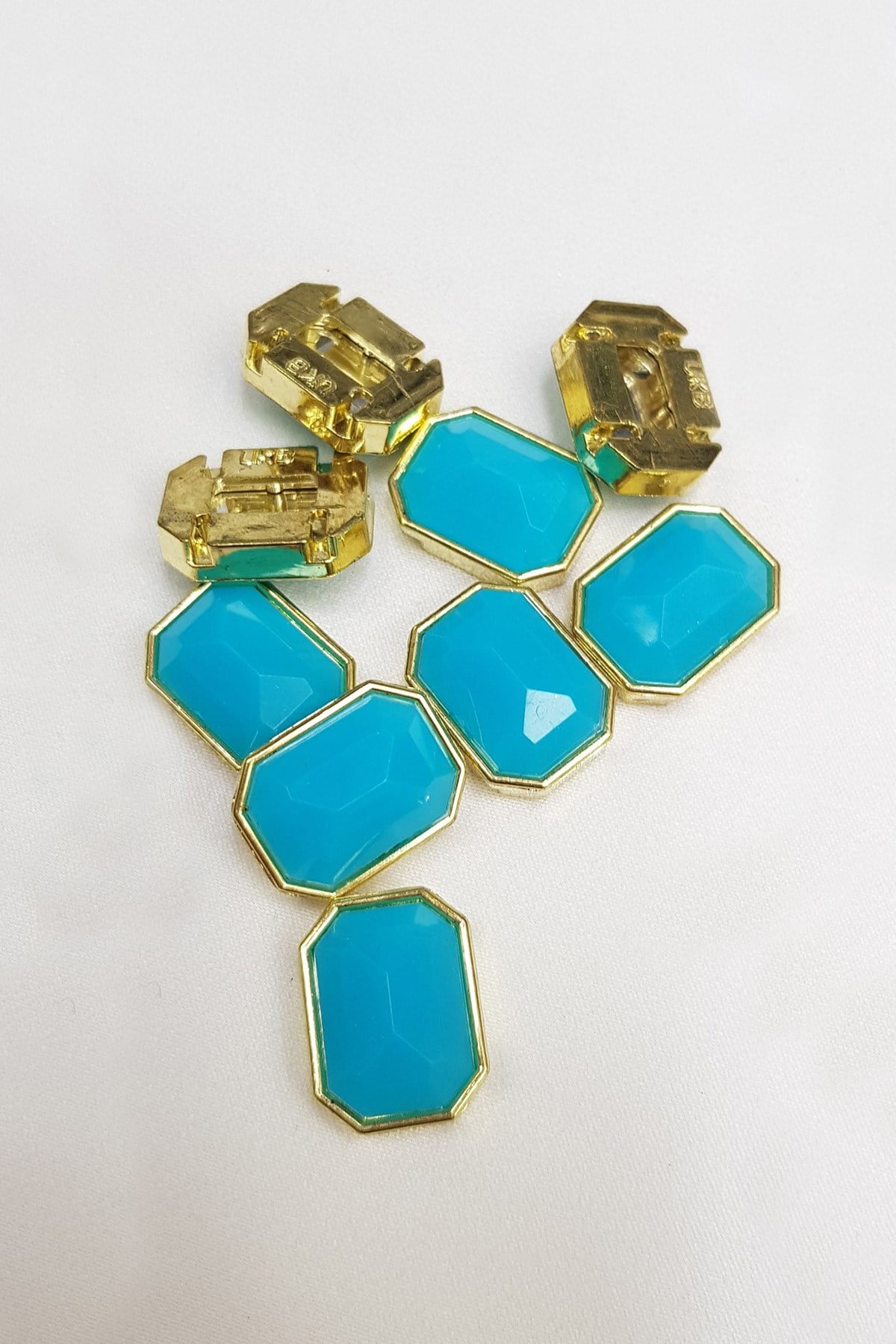 Turquoise Rectangle Cased Pillar 1.5-2cm 10 pcs