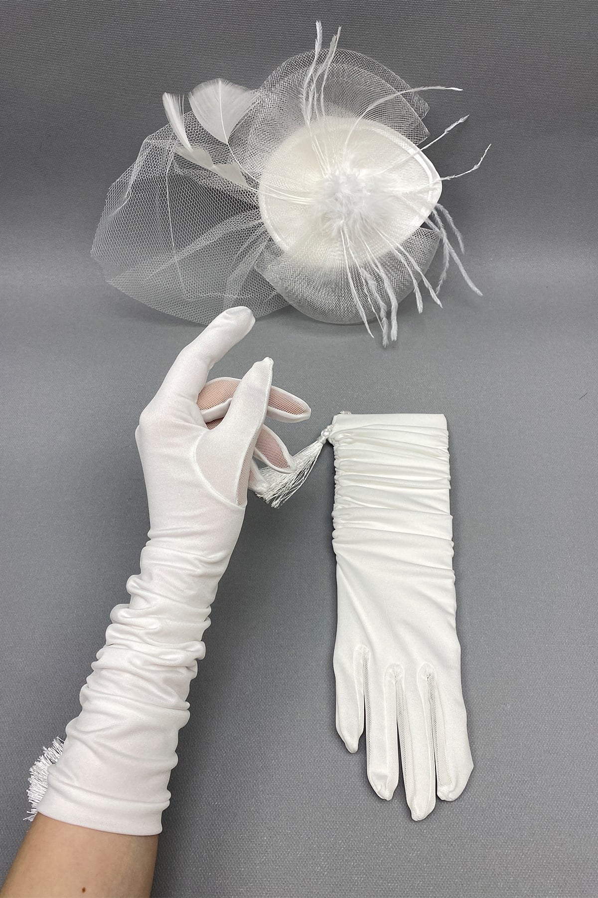 Uzun Püsküllü Gelin Eldiveni ve Nikah Şapkası