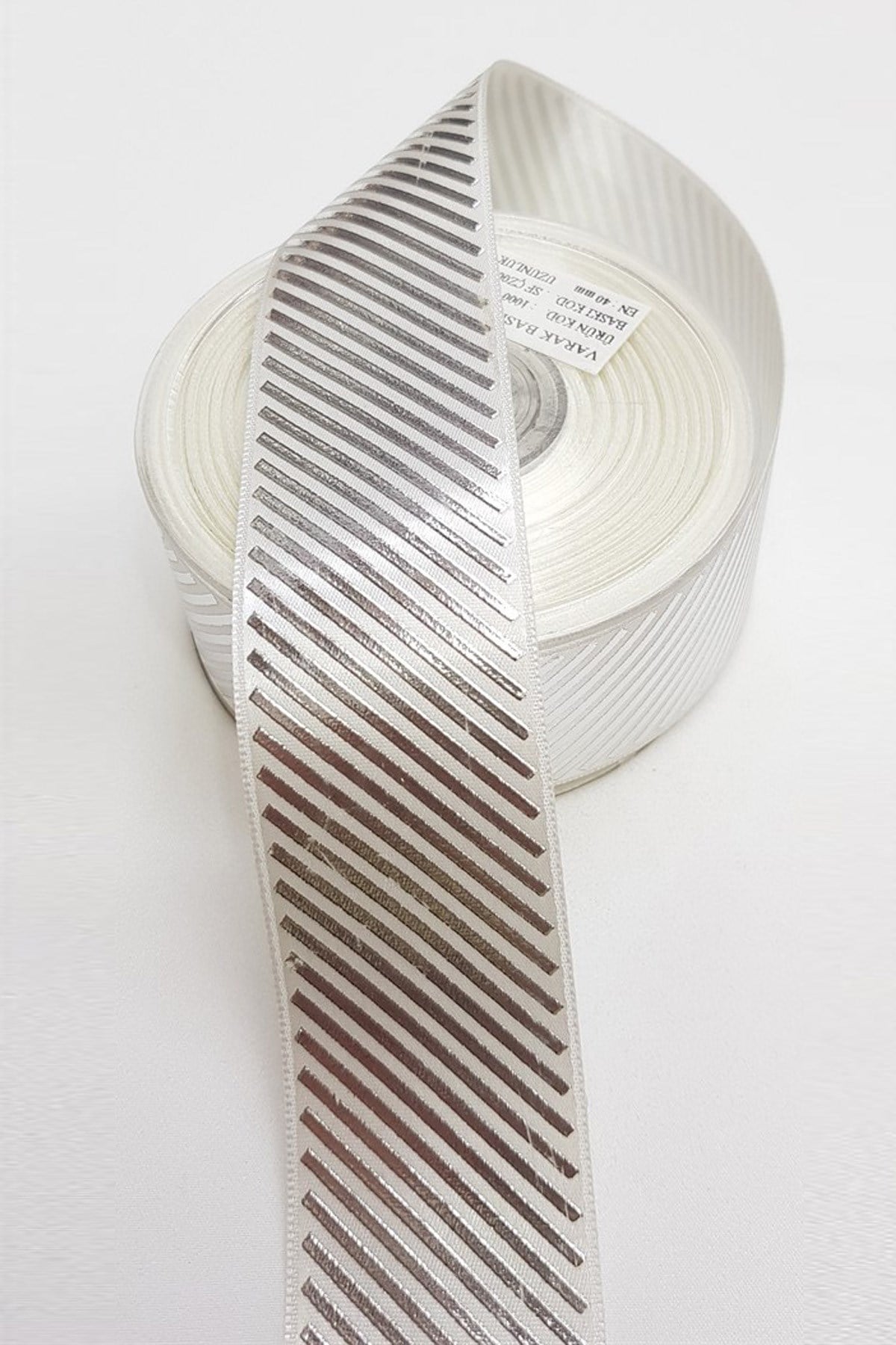 Silver Line Leaf Satin Ribbon 4Cm