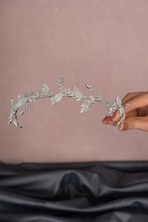 Yaprak Desenli Taşlı Gelin Saç Aksesuarı