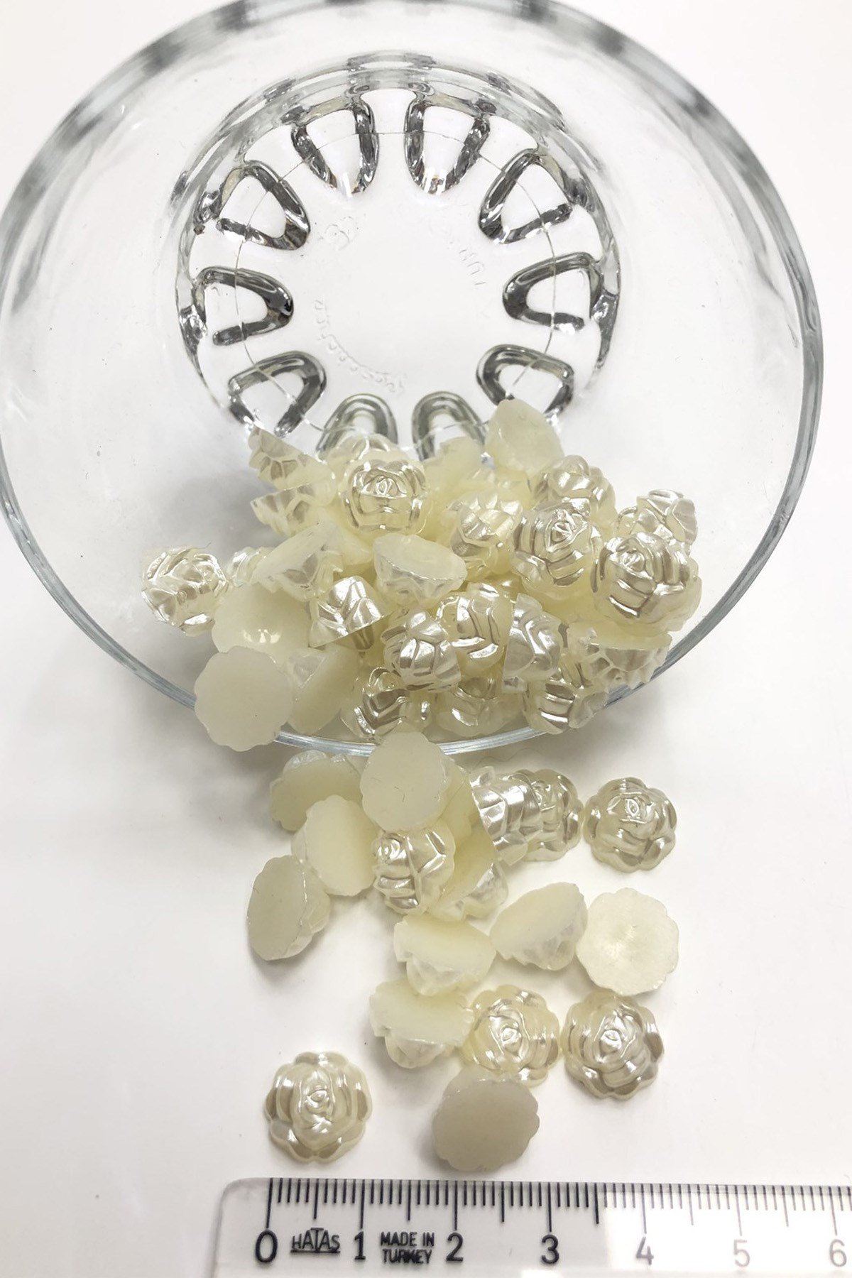 نصف حبة لؤلؤة كريم روز نمط