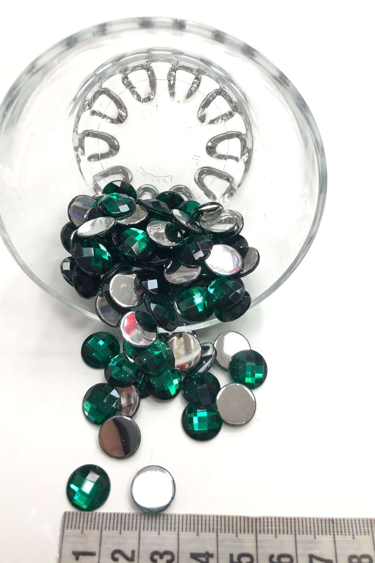Round Plastic Strut Green Color Stone 20 gr