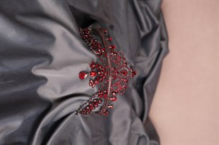 Claret Red Hürrem Bride Henna Crown
