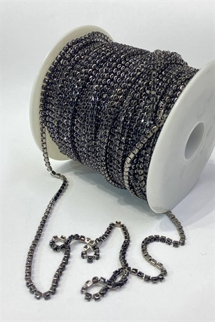 Kristal Taşlı Siyah Metal Yuvalı Şerit 12 mm 5 metre