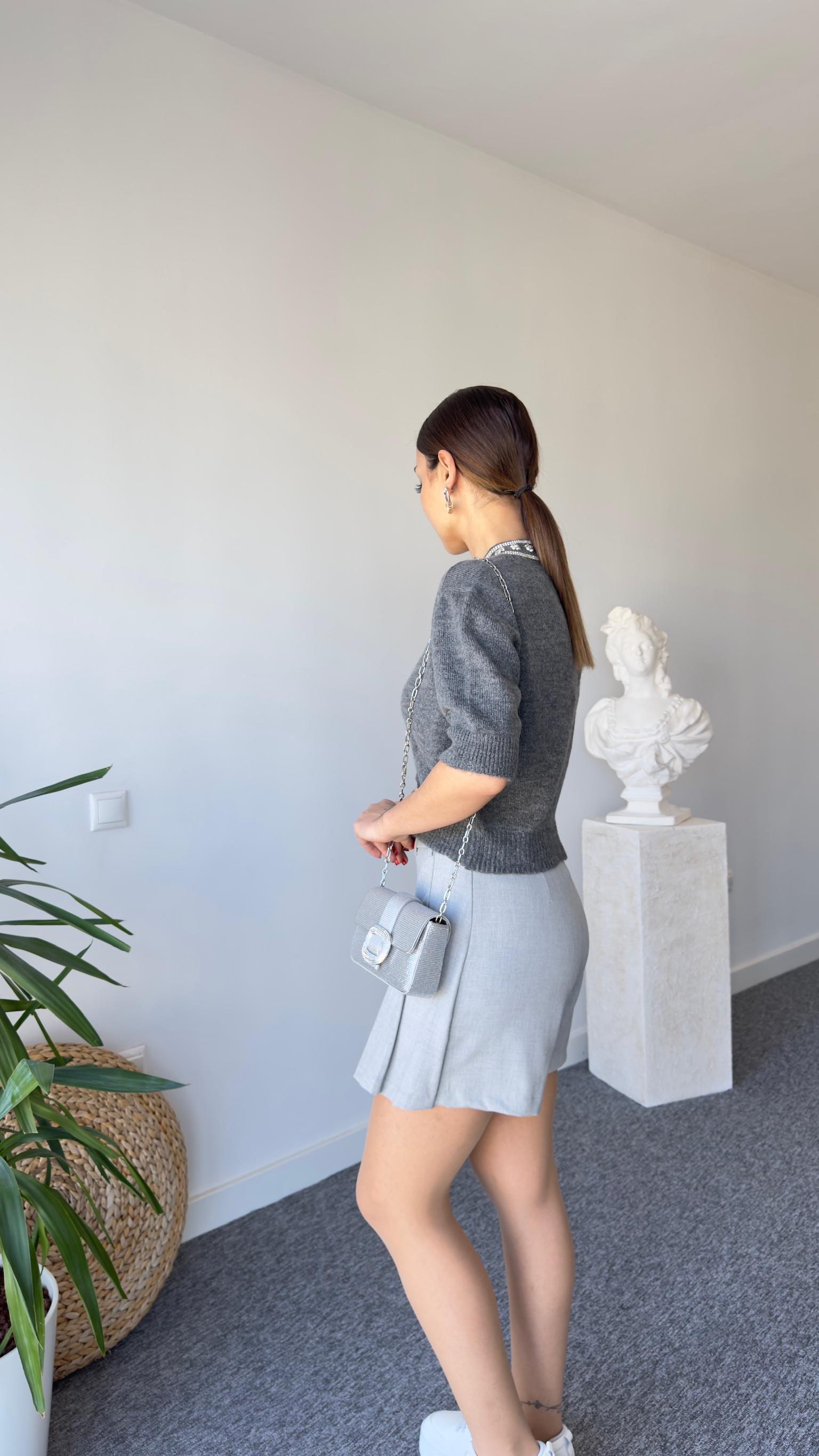 Zra Model Yakası Taşlı Gri Hırka