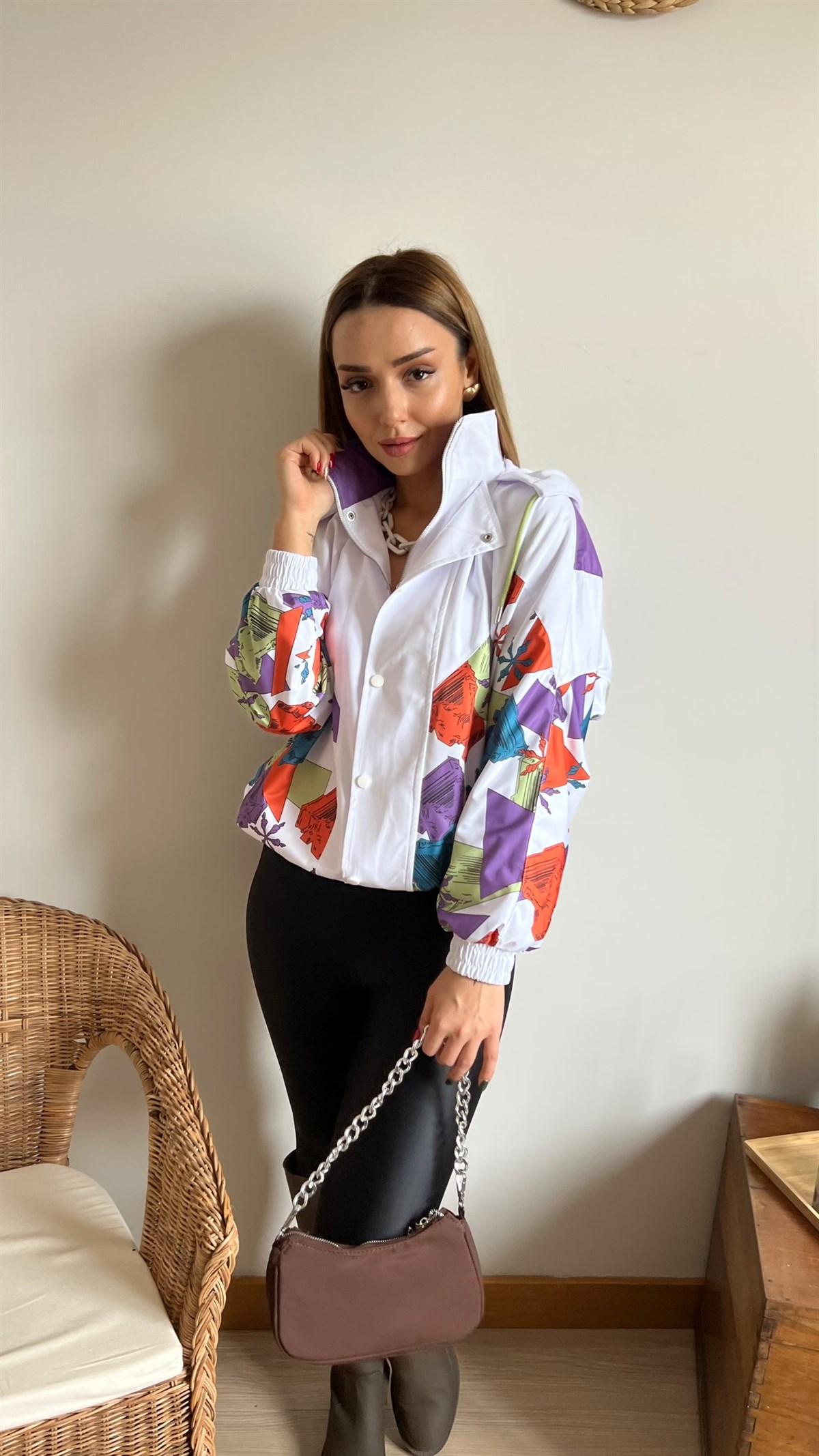 Geometrik Desenli Tasarım Bomber