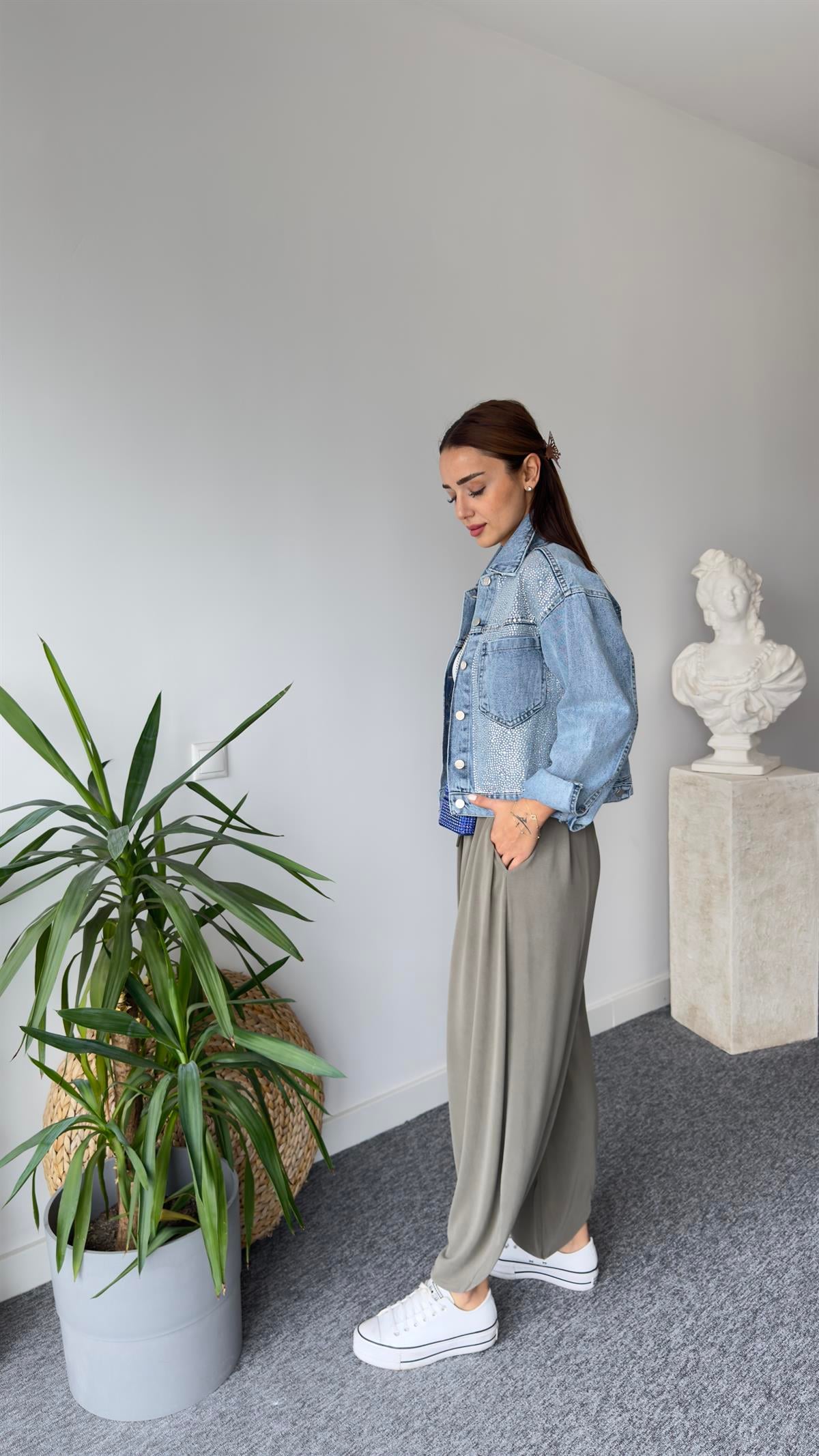 Bend Taş Detaylı Jean Ceket