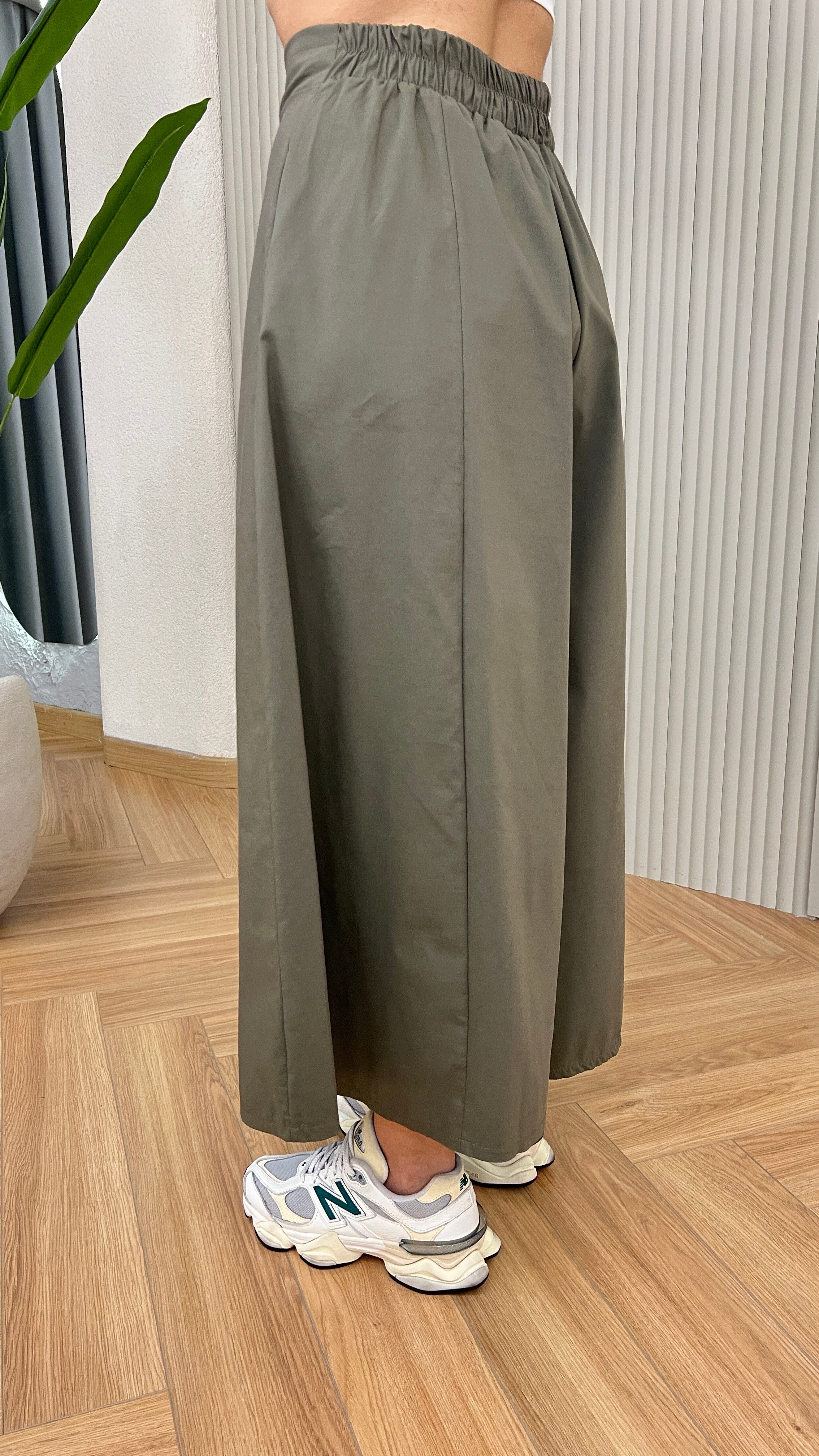 Haki Maika Etek Görünümlü Pantolon