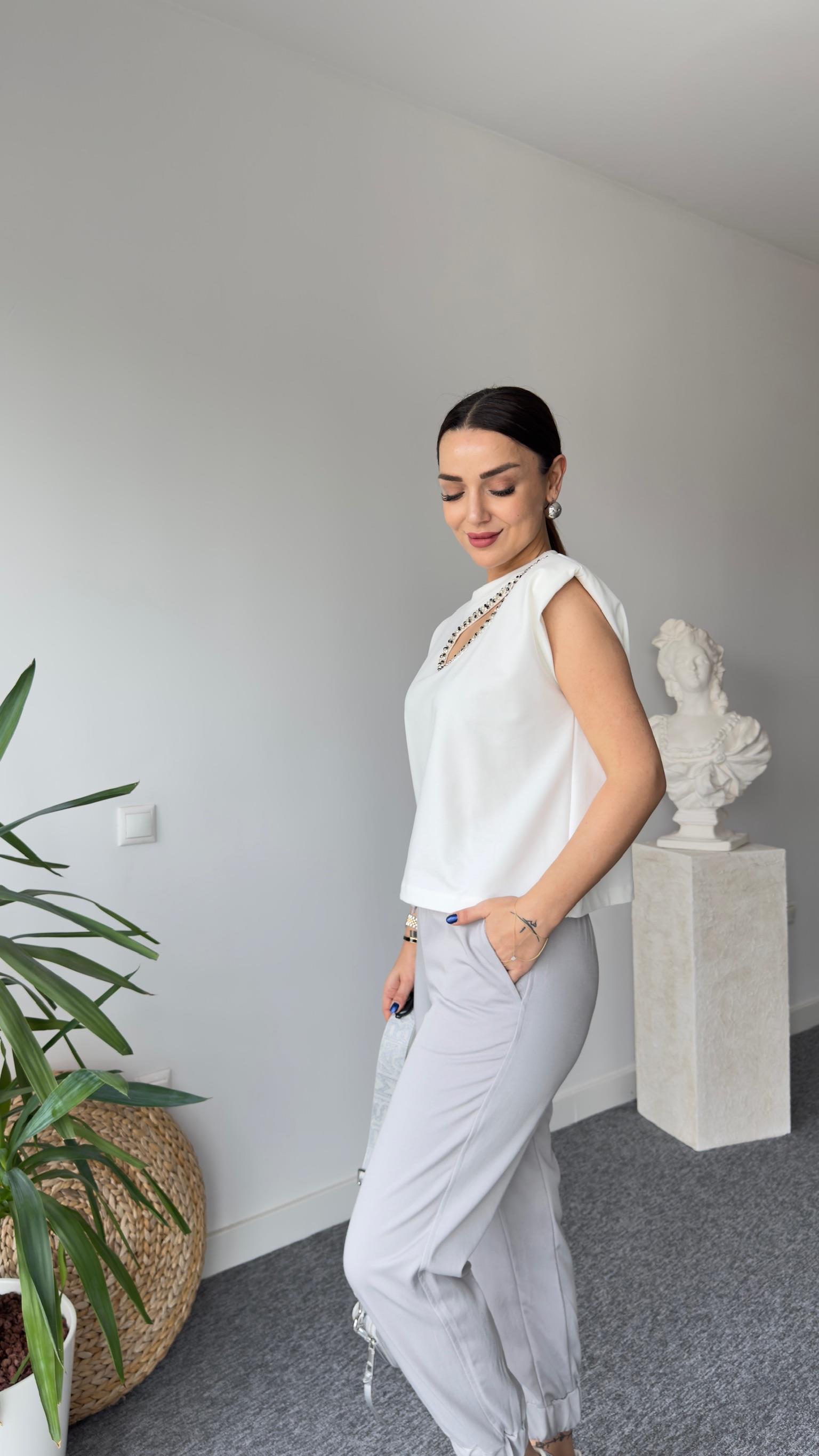 Beyaz Orj Model Damla Taş İşlemeli Tshirt