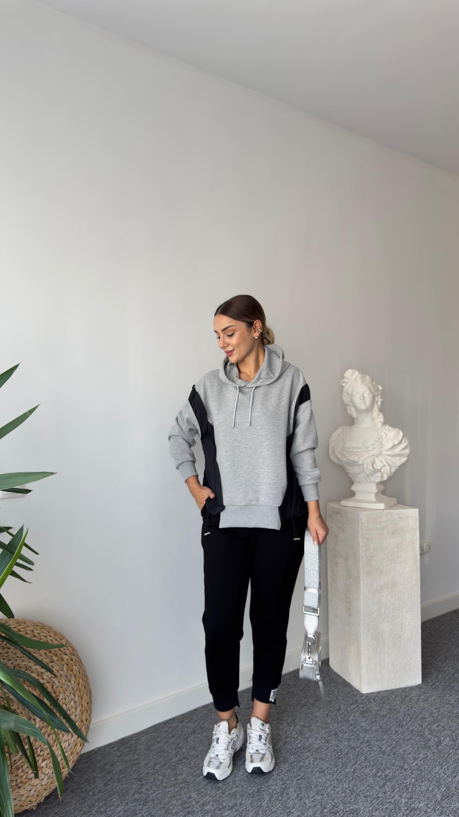 Fayra Siyah Paraşüt Detaylı Gri Sweatshirt