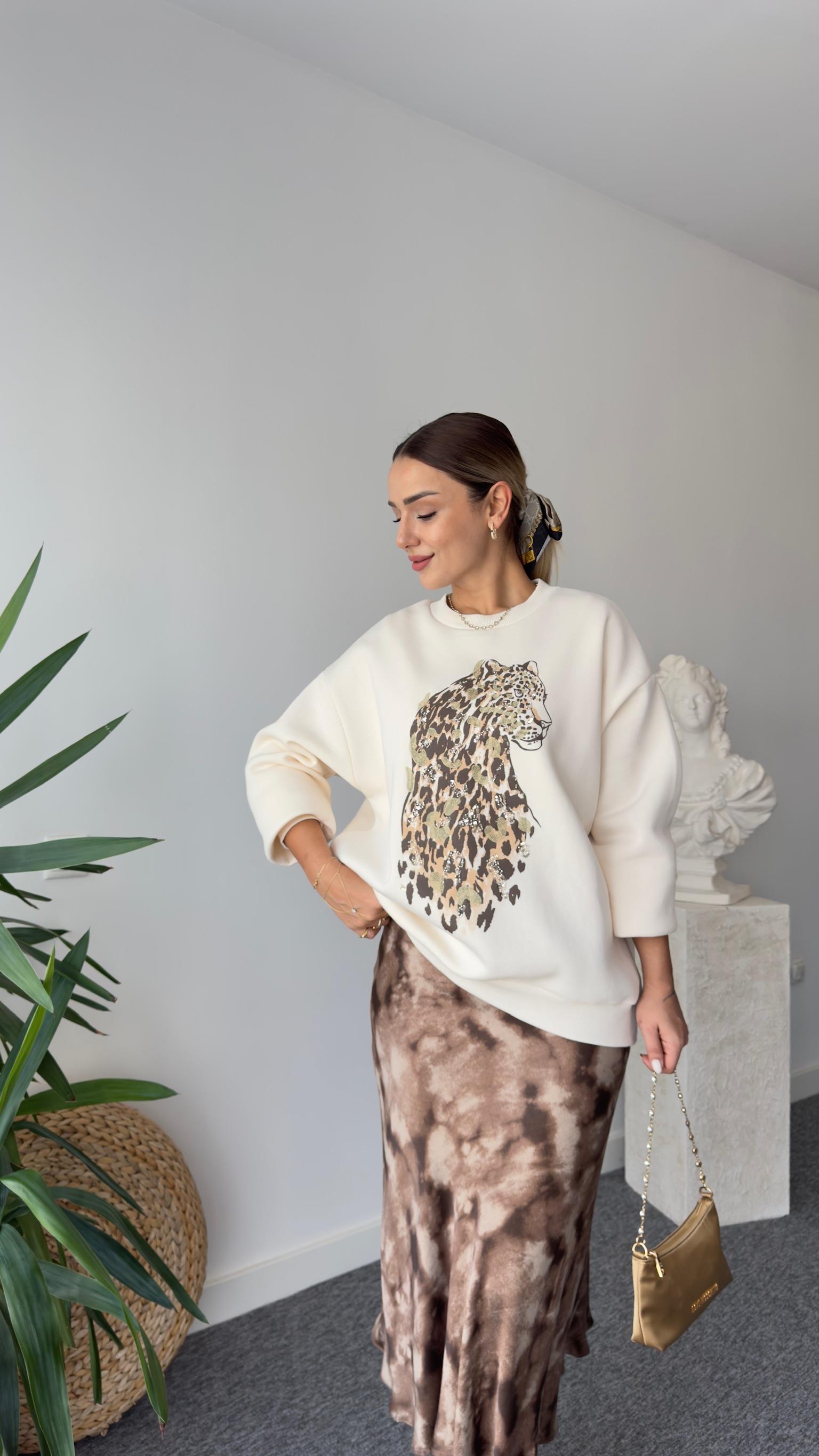 Naji Leopar Baskılı Bej Sweatshirt