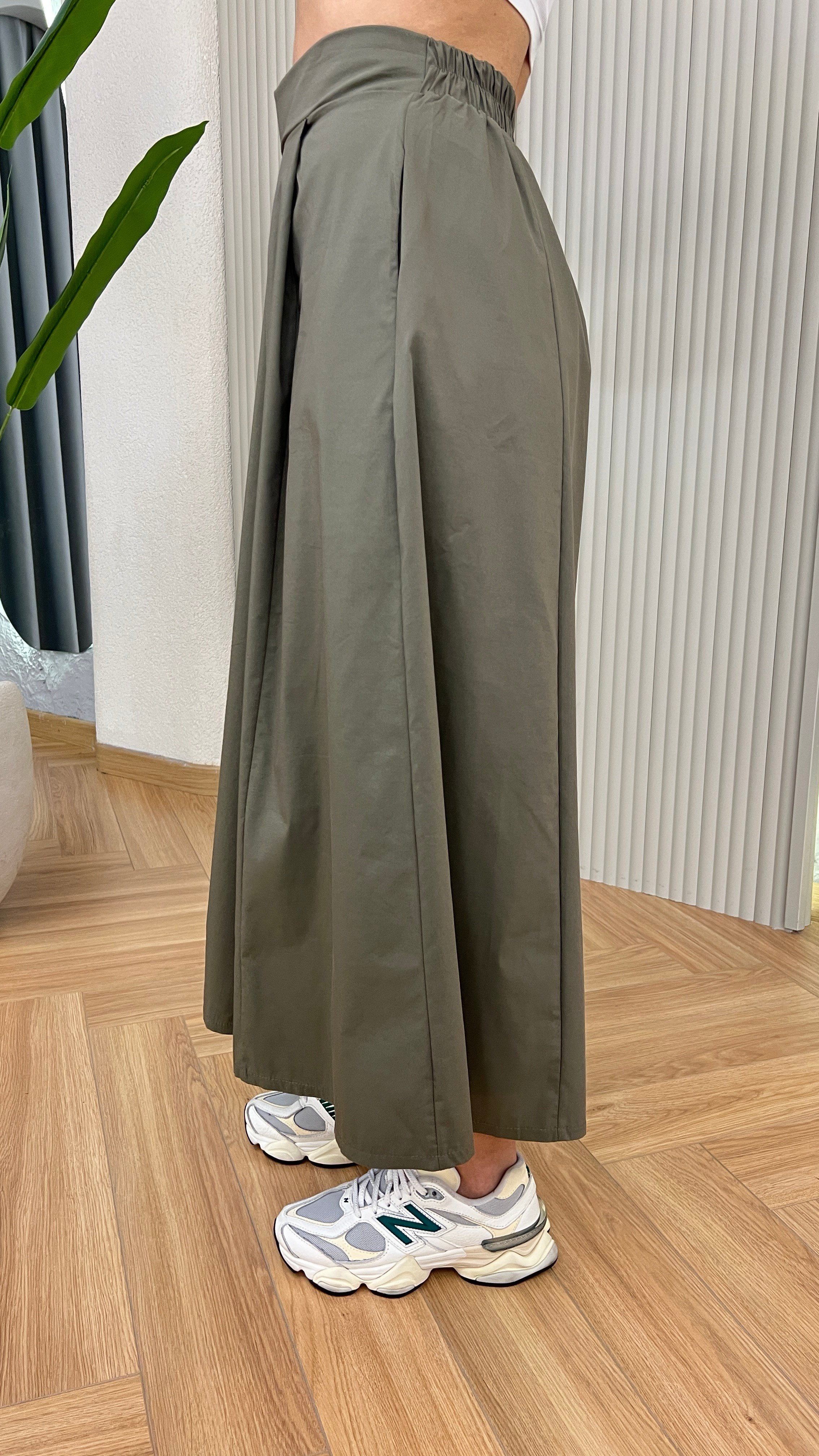 Haki Maika Etek Görünümlü Pantolon